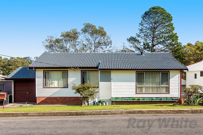 30 Laxton Crescent, Belmont North NSW 2280, Belmont North - Thumbnail 2