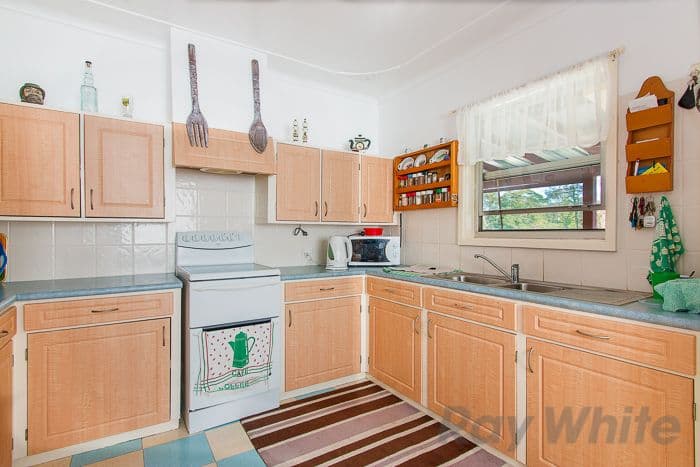 30 Laxton Crescent, Belmont North NSW 2280, Belmont North - Thumbnail 5