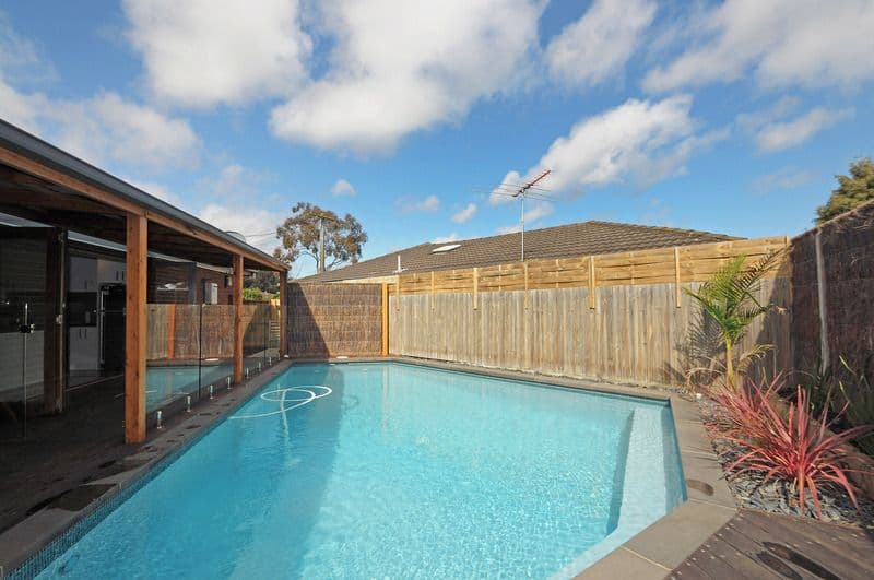 19 Honeyeater Place, CARRUM DOWNS VIC 3201, Carrum Downs - Thumbnail 2