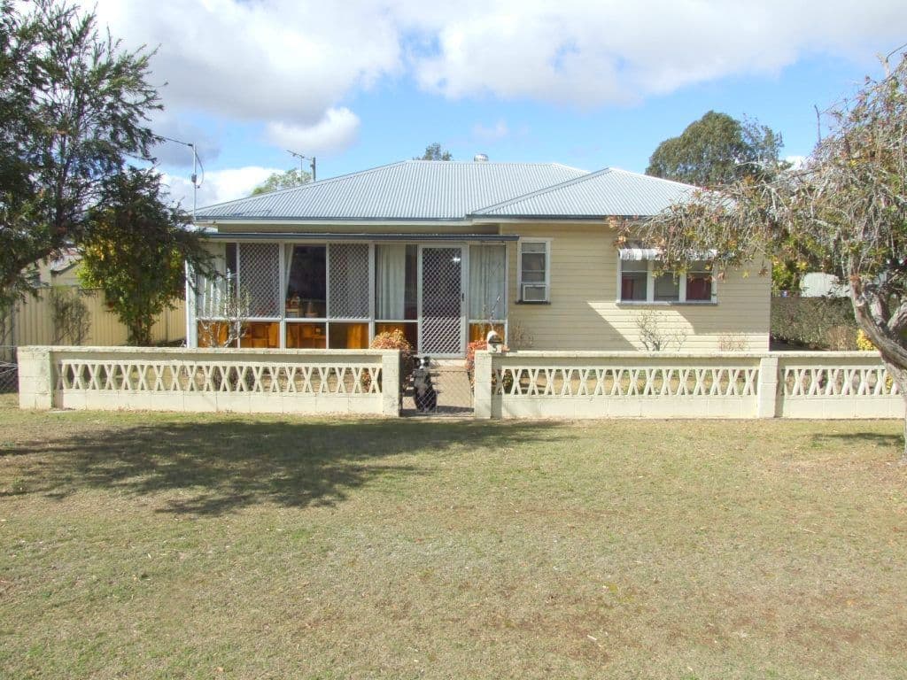 5 Nolan Street, CROWS NEST QLD 4355, Crows Nest - Image 1