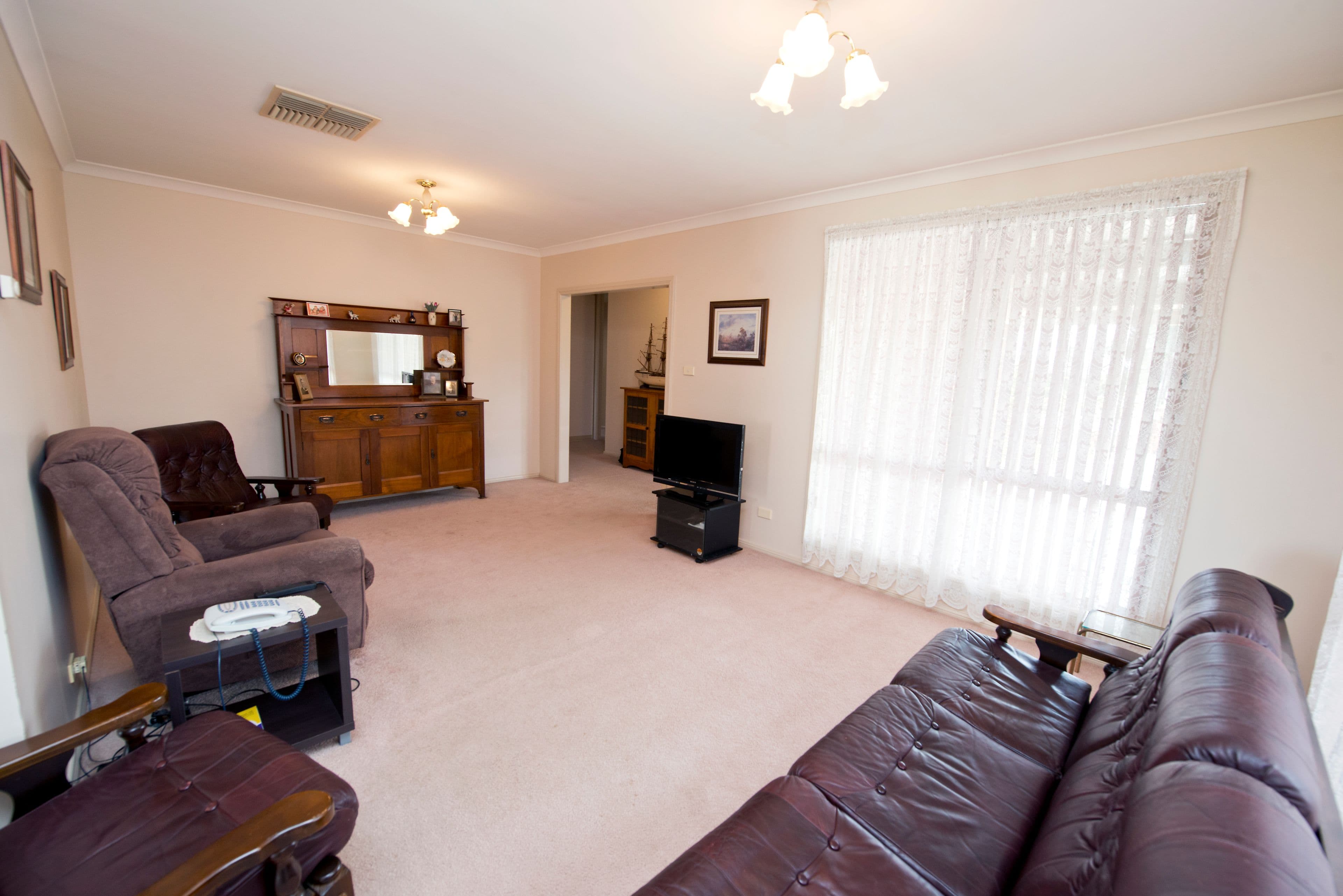 21 Currie Street, Swan Hill VIC 3585, Swan Hill - Thumbnail 3
