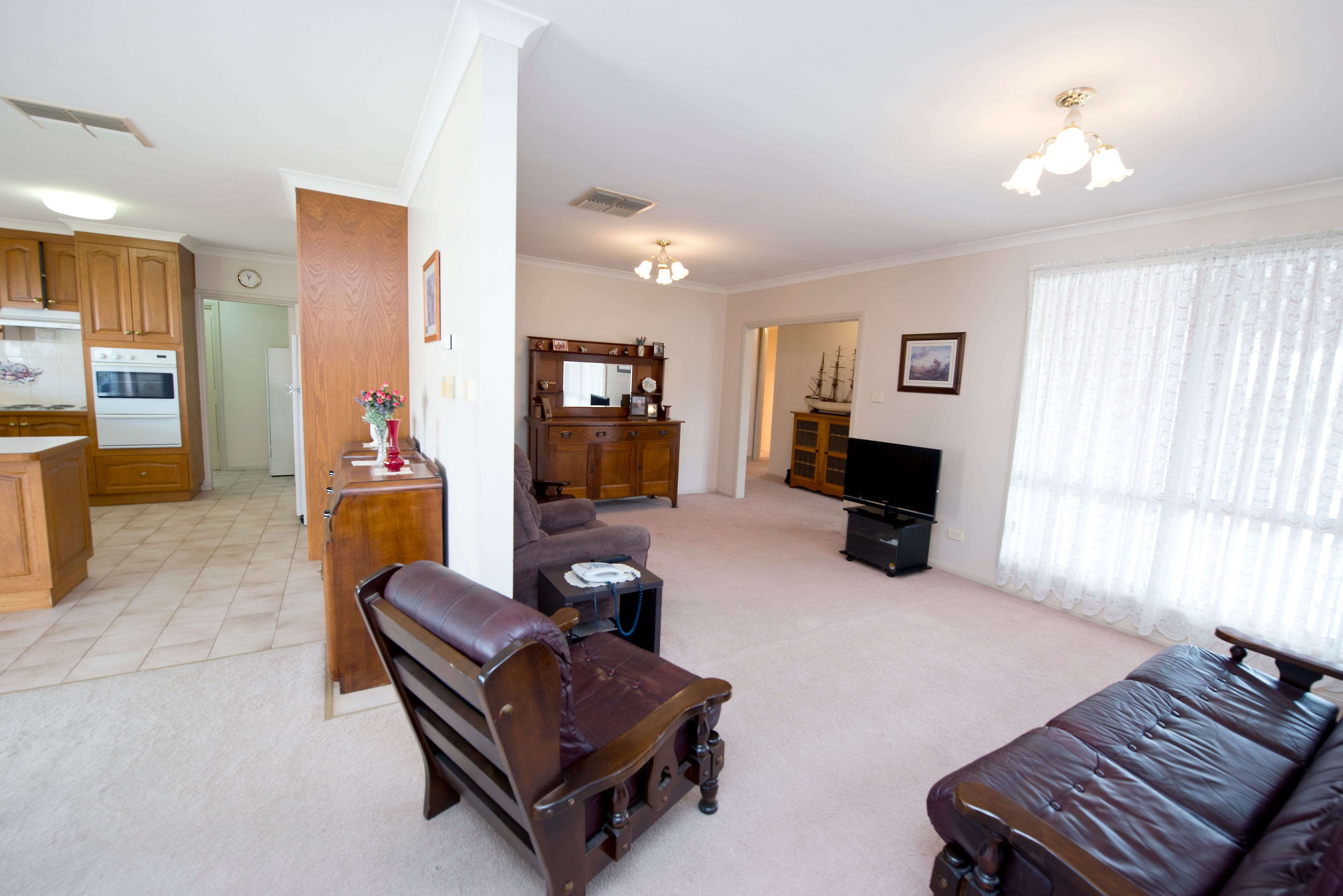 21 Currie Street, Swan Hill VIC 3585, Swan Hill - Thumbnail 4