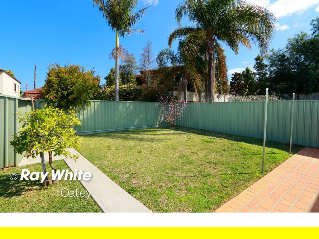 19 Jacques Avenue, PEAKHURST NSW 2210, Peakhurst - Thumbnail 2