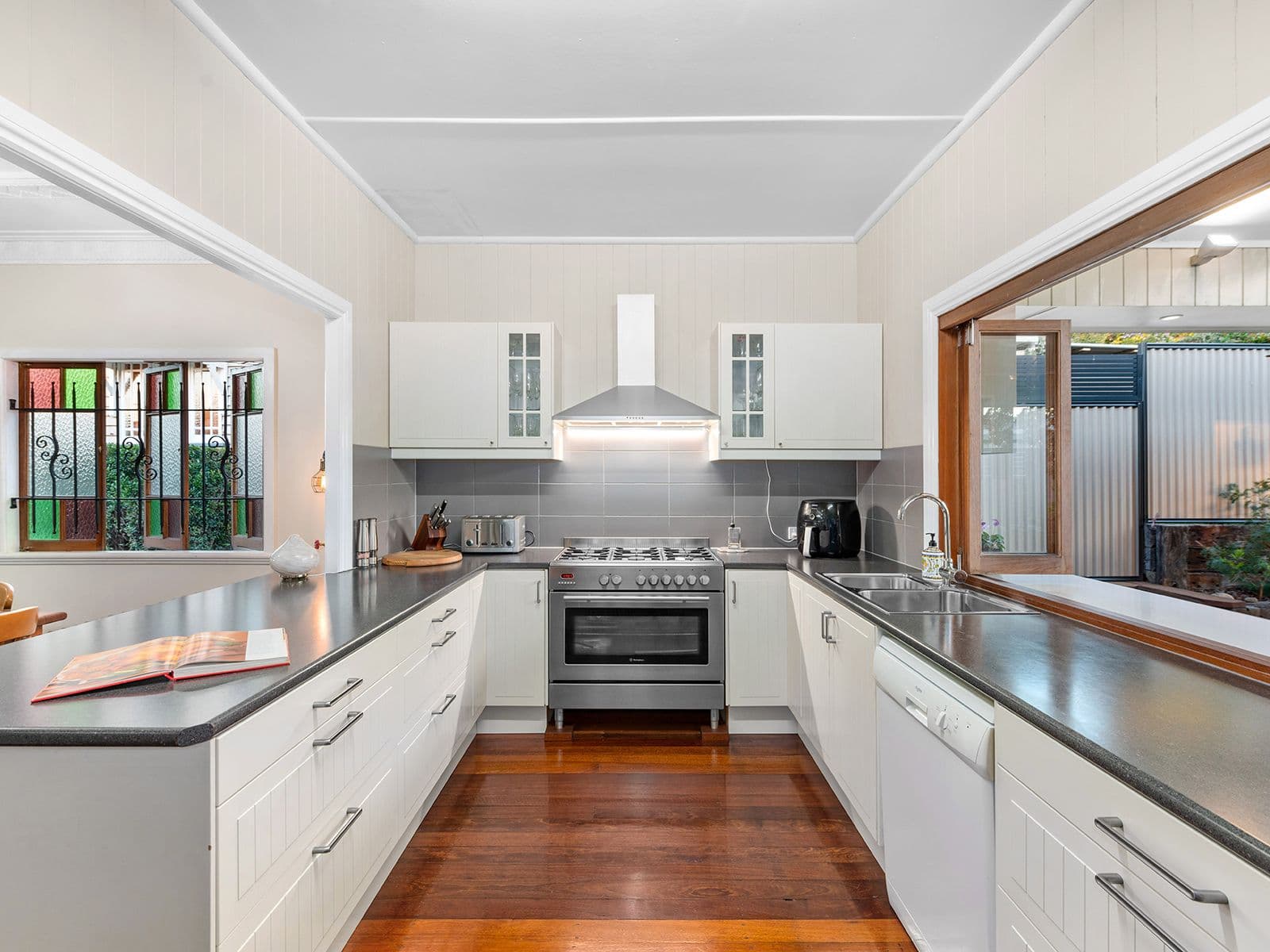 83 Goodwin Terrace, Moorooka QLD 4105, Moorooka - Thumbnail 3
