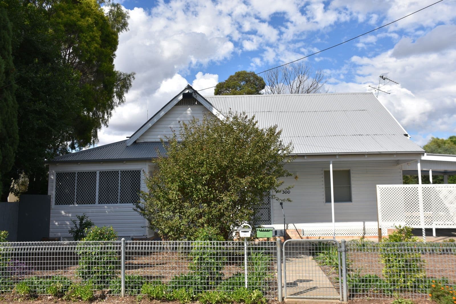 300 Auburn Street, Moree NSW 2400, Moree - Thumbnail 2