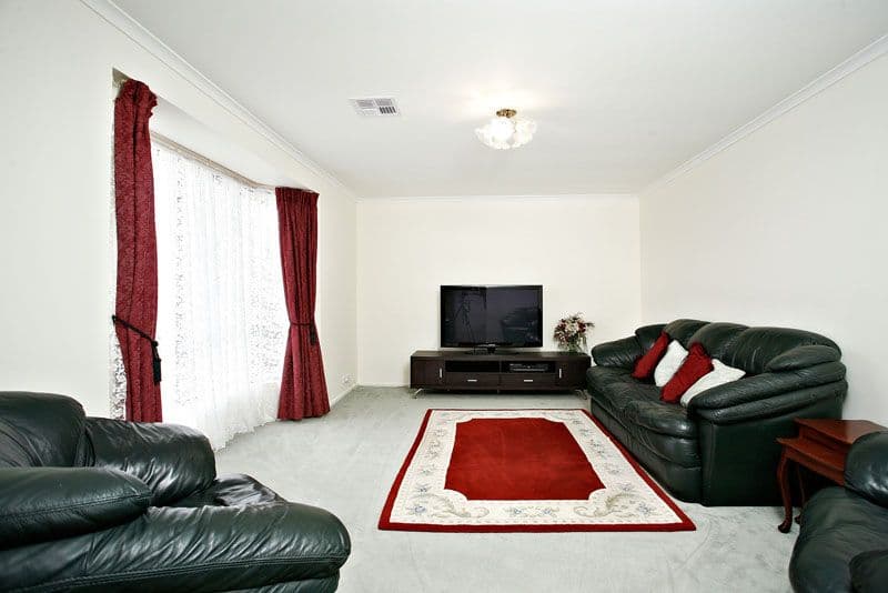 16 St Ives Court, BLAKEVIEW SA 5114, Blakeview - Thumbnail 2