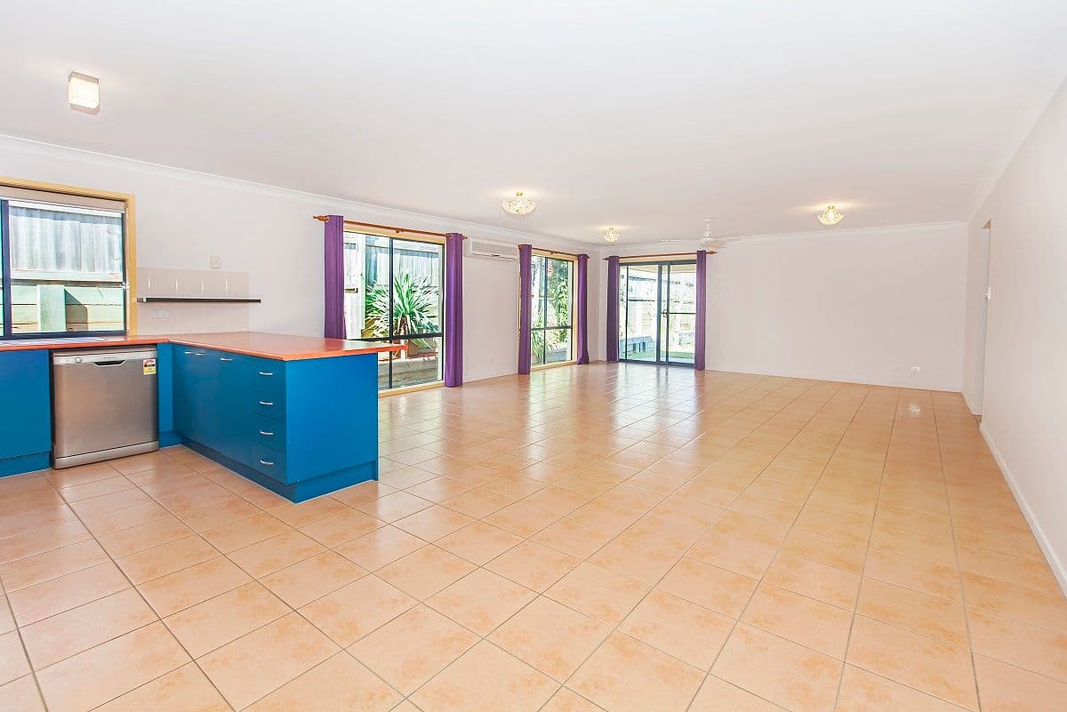 4 Amadeus Circuit, SPRINGFIELD LAKES QLD 4300, Springfield Lakes - Thumbnail 4