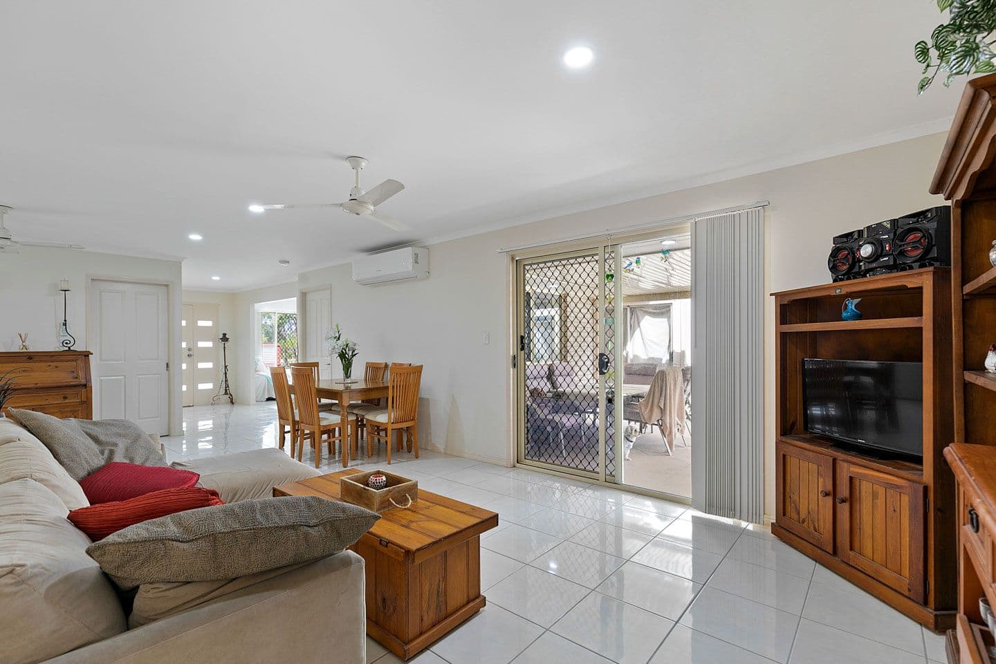 8 Emerald Park Way, Urangan QLD 4655, Urangan - Thumbnail 7