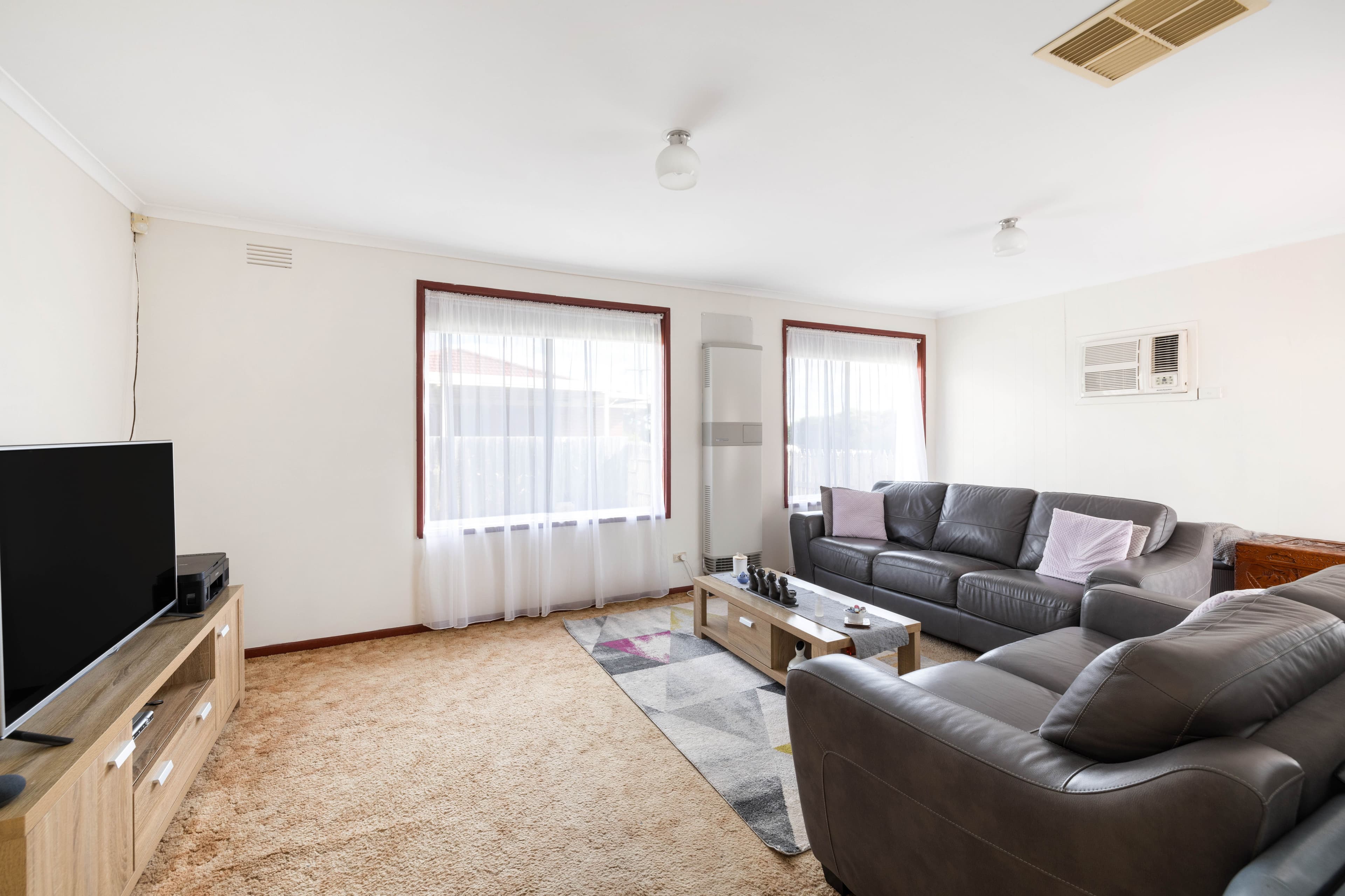 134 Longford Crescent, Coolaroo VIC 3048, Coolaroo - Thumbnail 2
