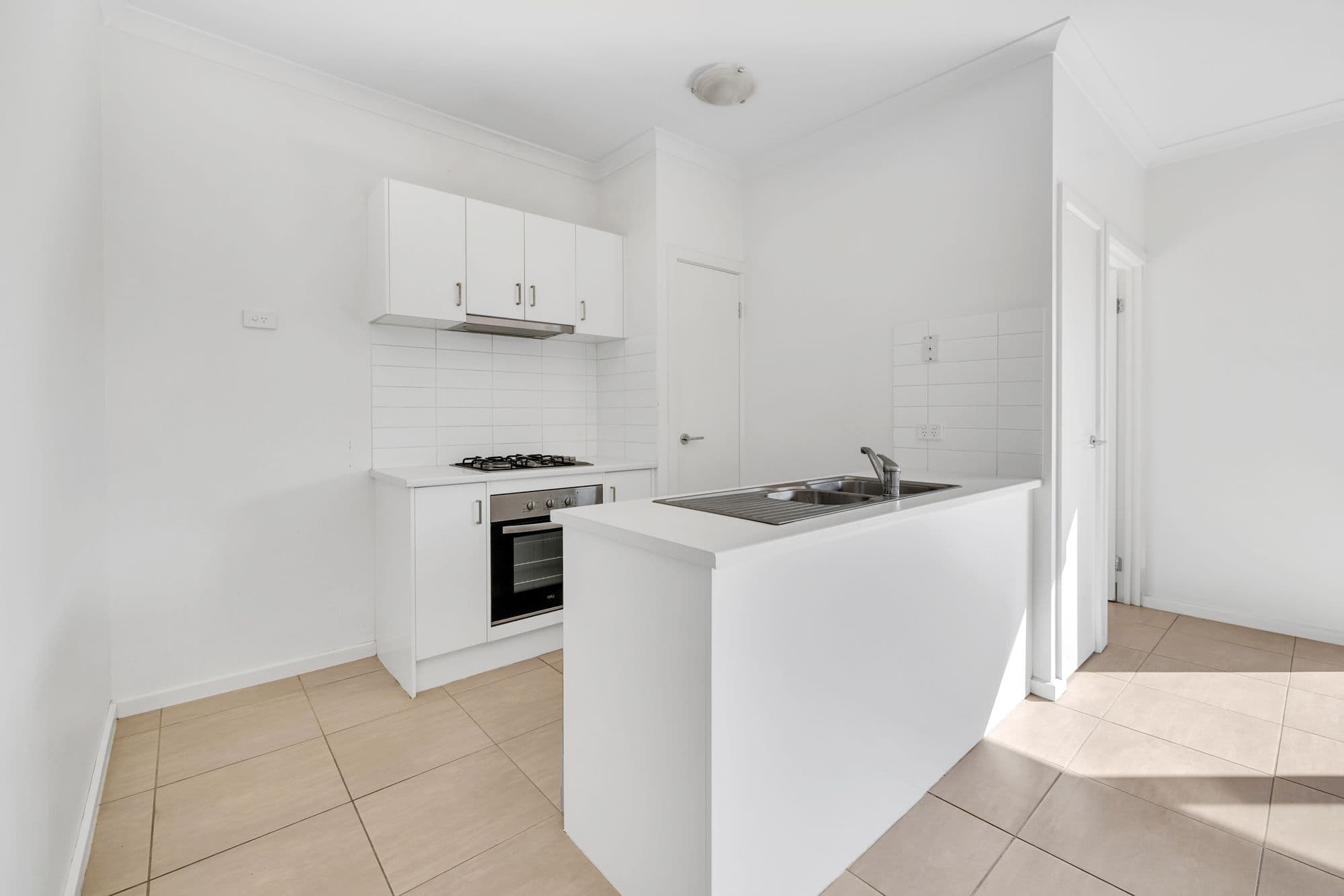 29 Loretta Boulevard, Tarneit VIC 3029, Tarneit - Thumbnail 3