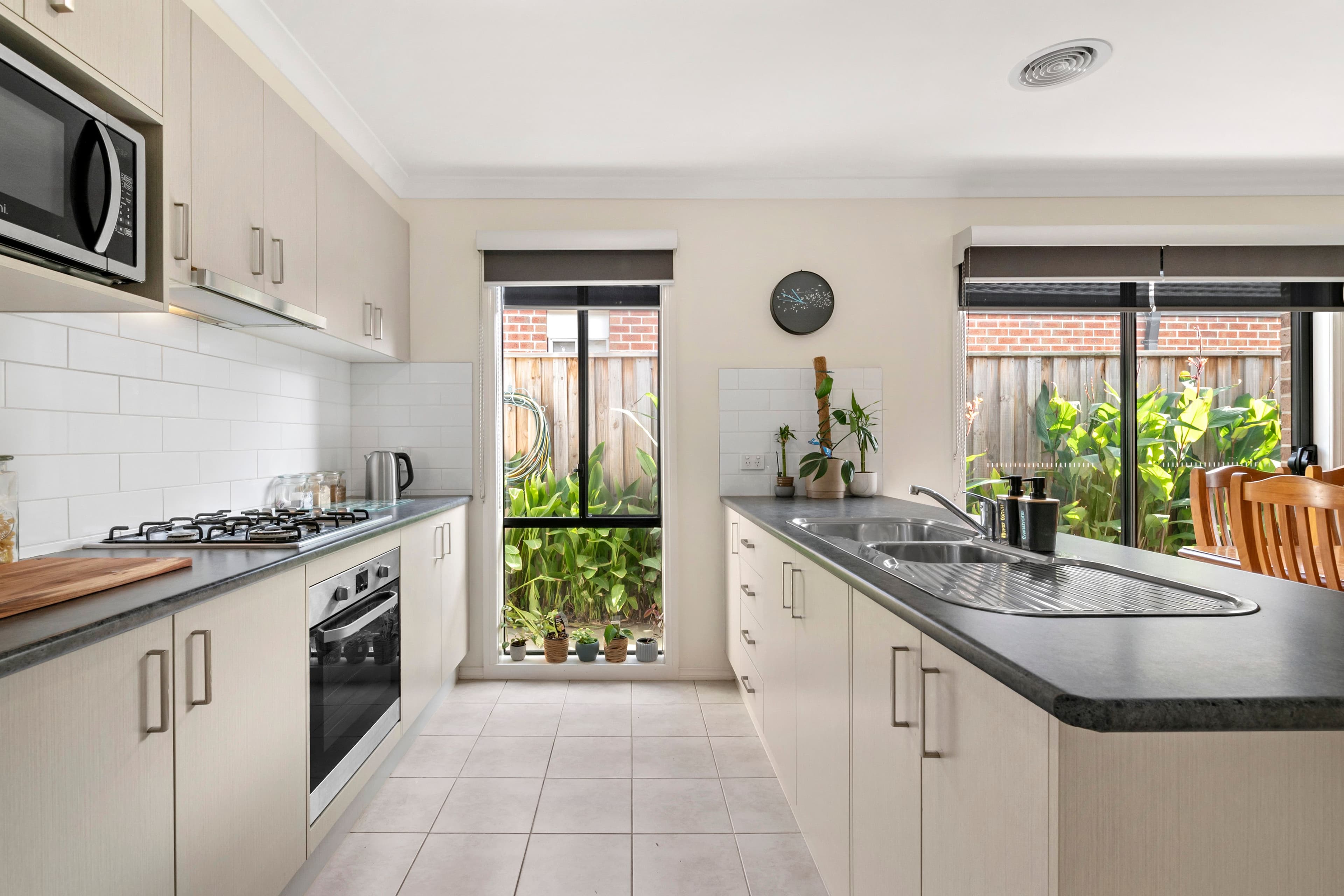 11 Cotswold Way, Mernda VIC 3754, Mernda - Thumbnail 2