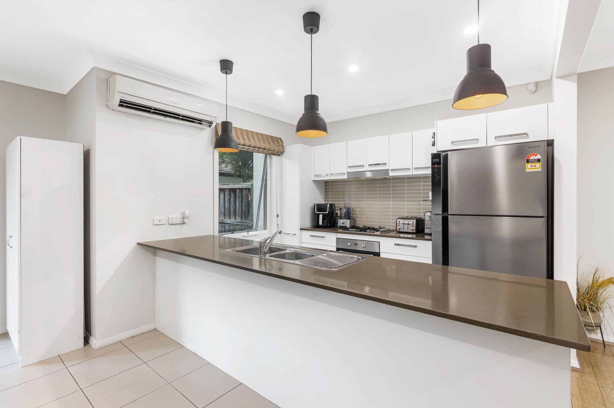 26 Truscott Avenue, Middleton Grange NSW 2171, Middleton Grange - Thumbnail 4