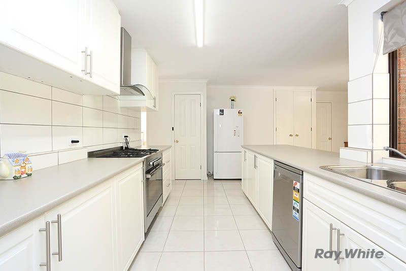 18 Phoenix Avenue, Clare SA 5453, Clare - Thumbnail 4
