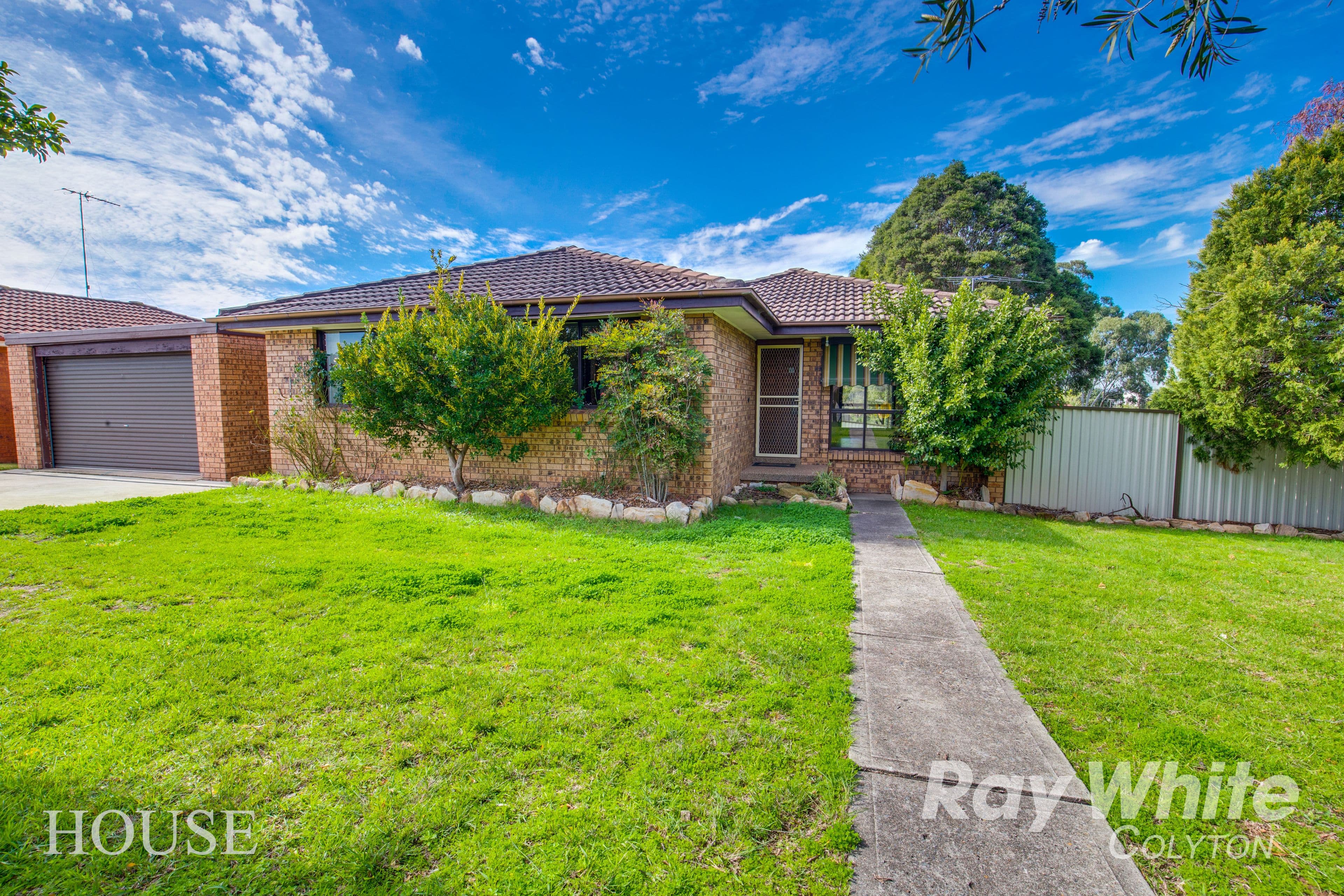 12 Fontana Close, St Clair - Thumbnail 2