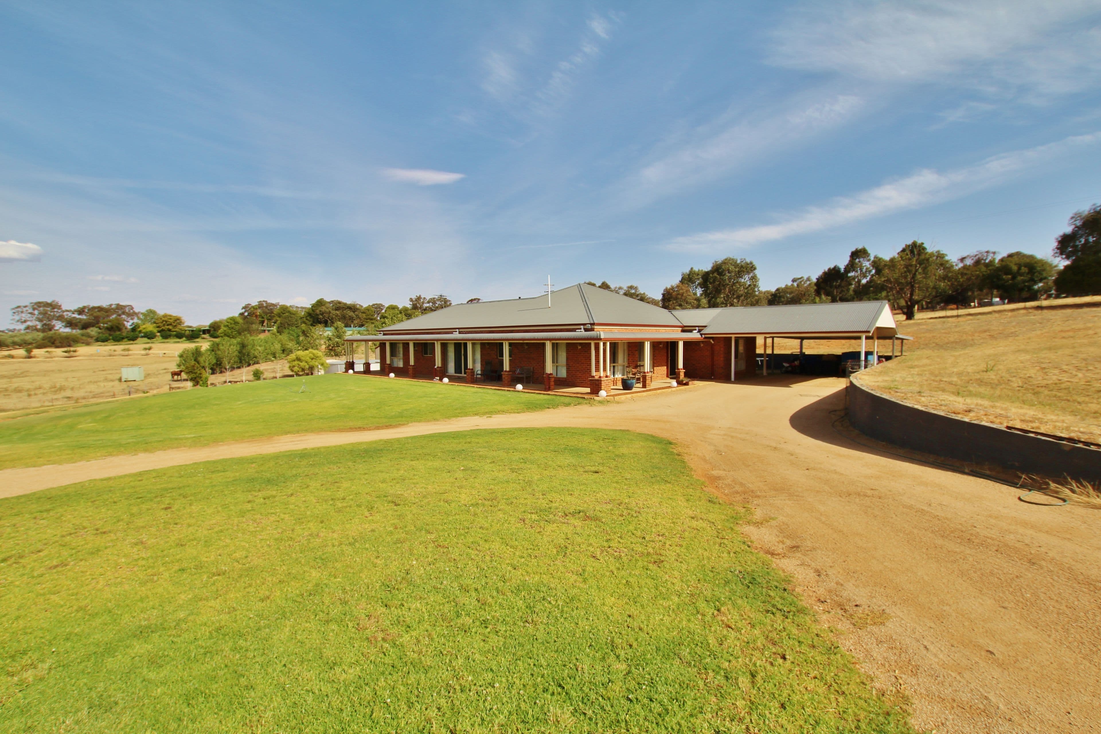 109 Kellys Road, Young - Image 1