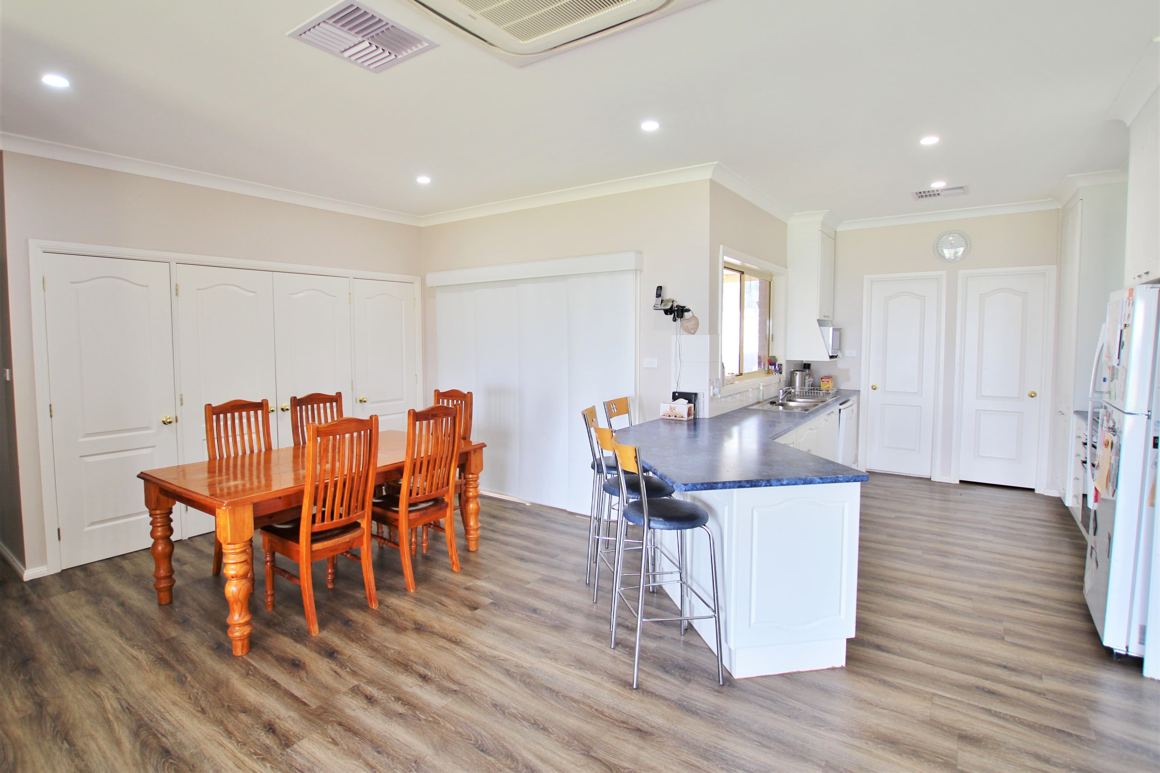 109 Kellys Road, Young - Thumbnail 7