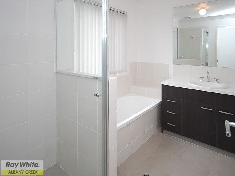45  Waterlily Circuit, CARSELDINE QLD 4034, Carseldine - Thumbnail 3