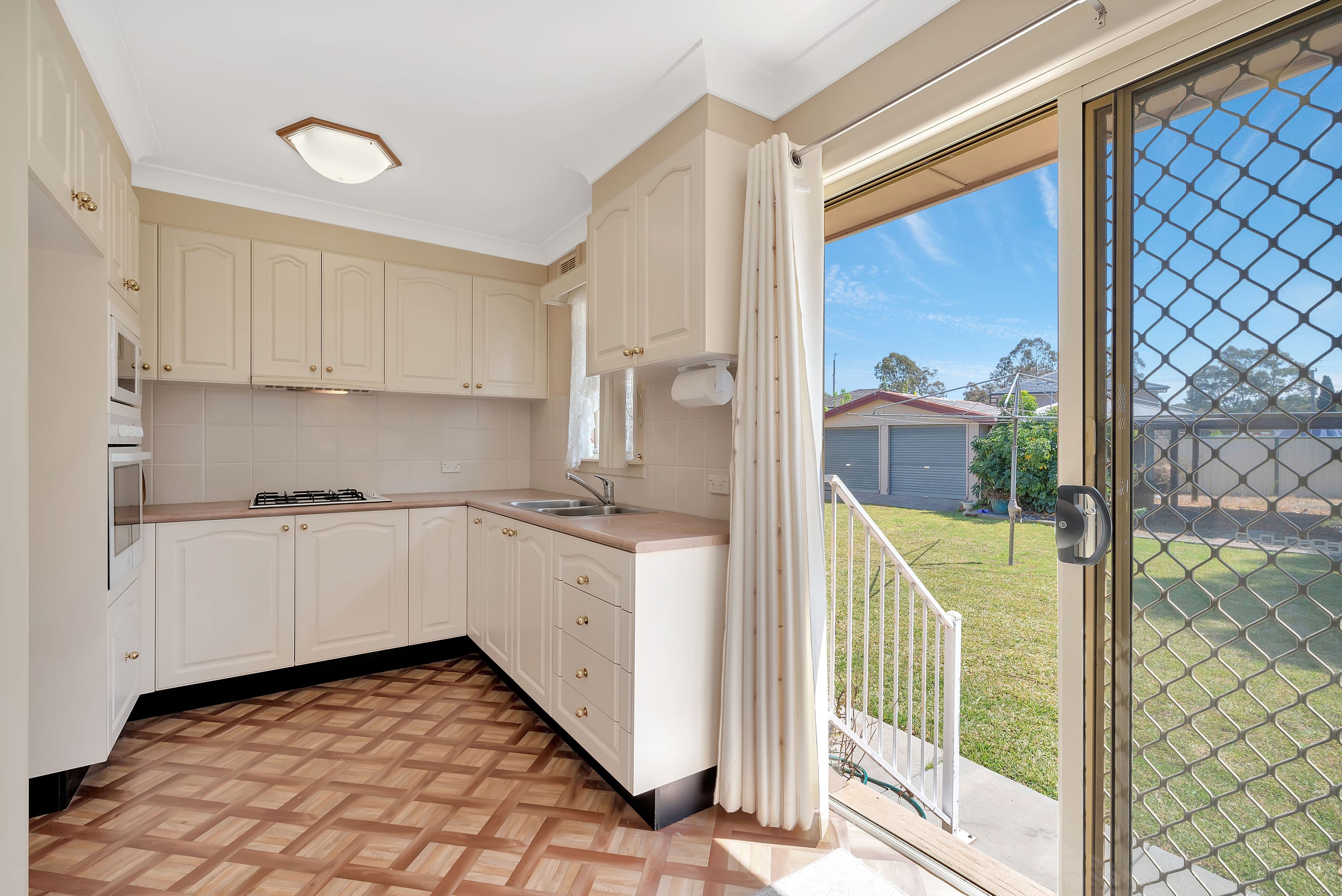 5 Harrison Street, Ashcroft - Thumbnail 3