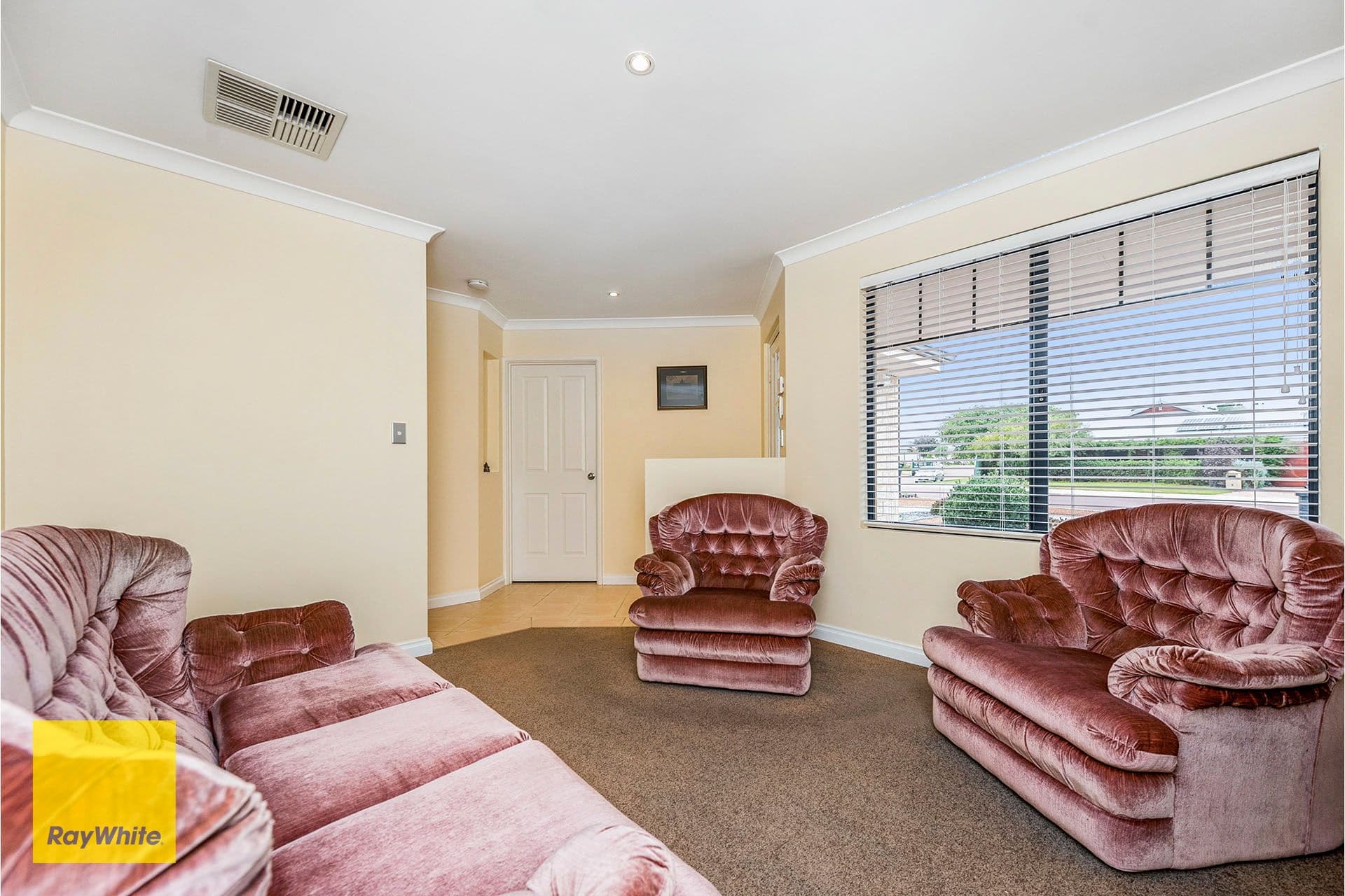 1 Welby Crescent, High Wycombe WA 6057, High Wycombe - Thumbnail 3