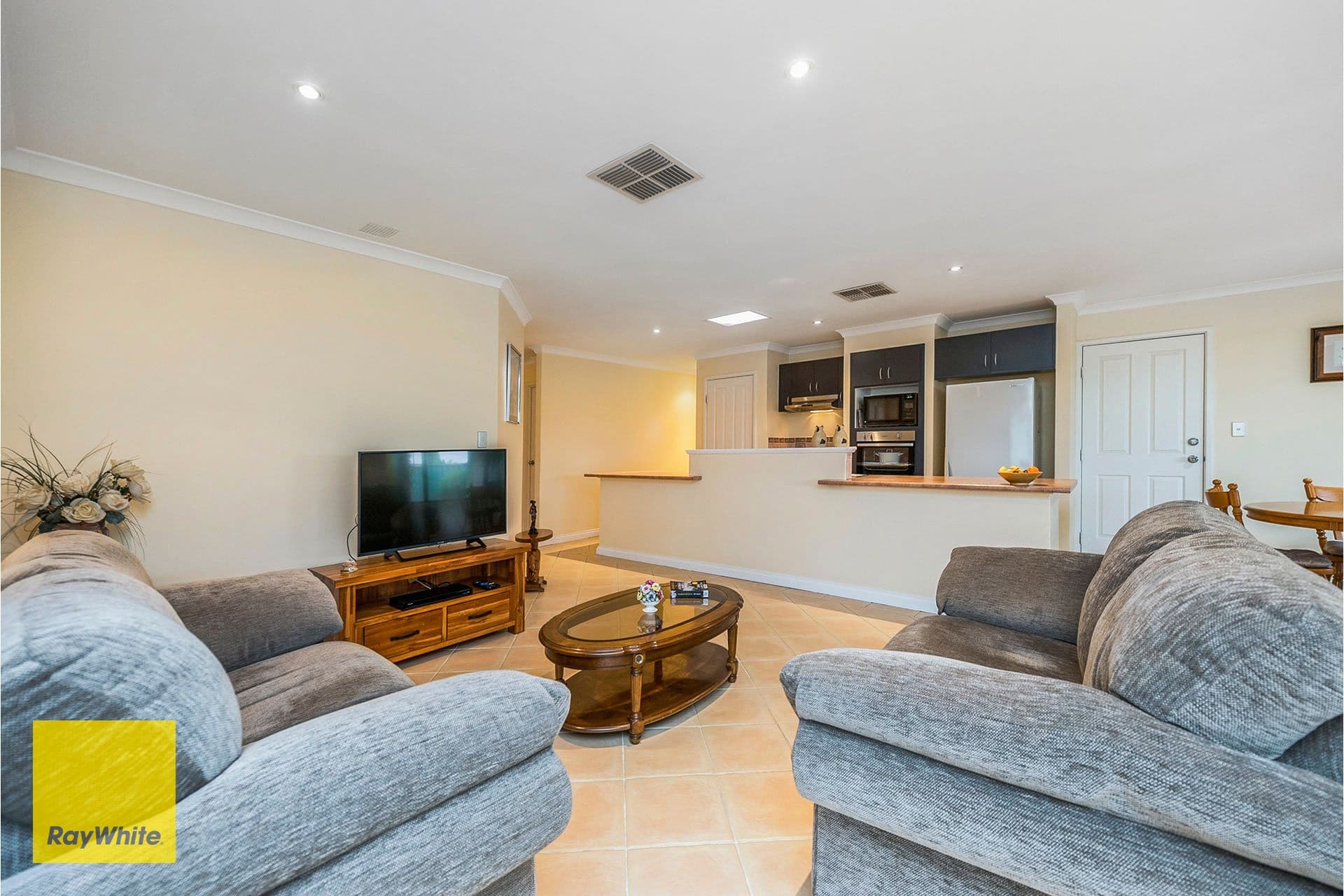 1 Welby Crescent, High Wycombe WA 6057, High Wycombe - Thumbnail 8