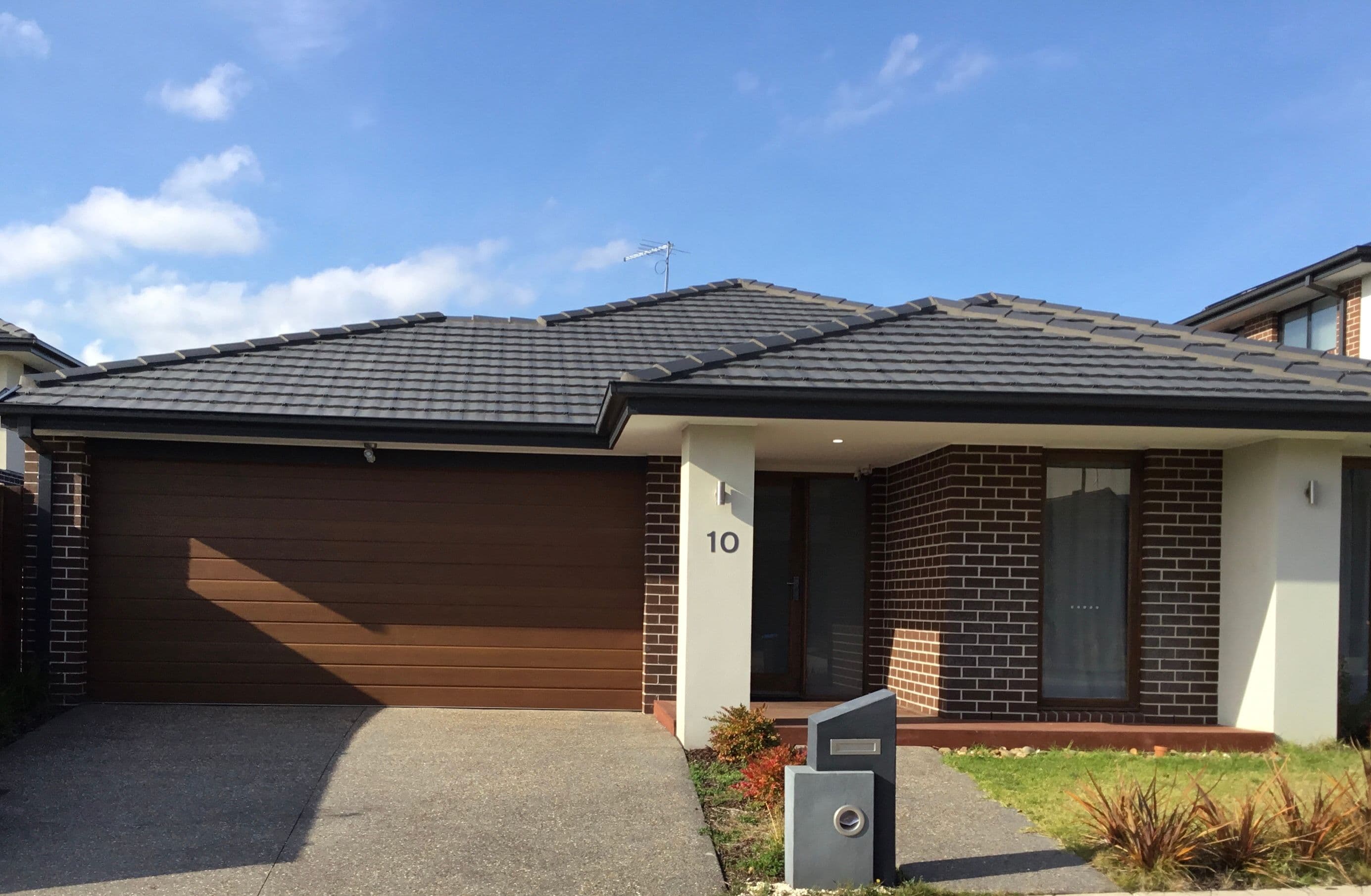 10 Rocklea Drive, Wantirna South VIC 3152, Wantirna South - Image 1
