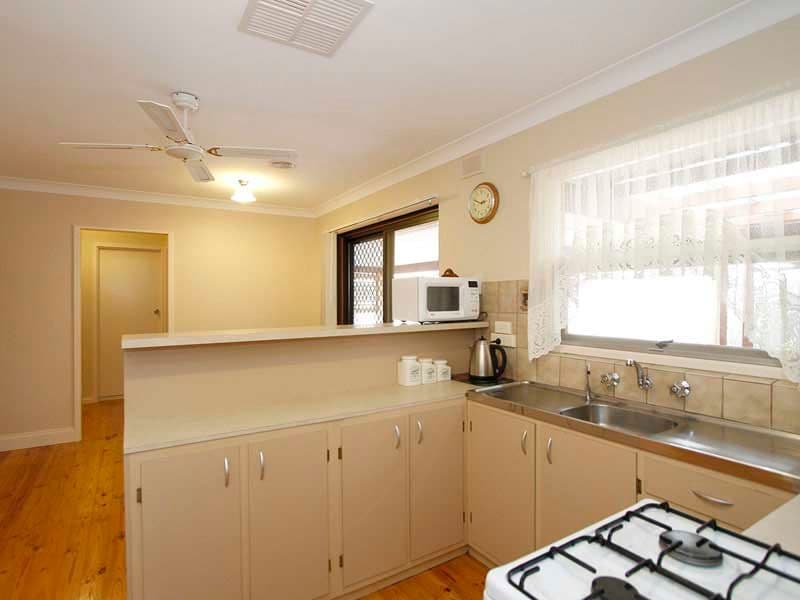 71 Sylvan Crescent, Leeming, WA, 6149, Leeming - Thumbnail 8