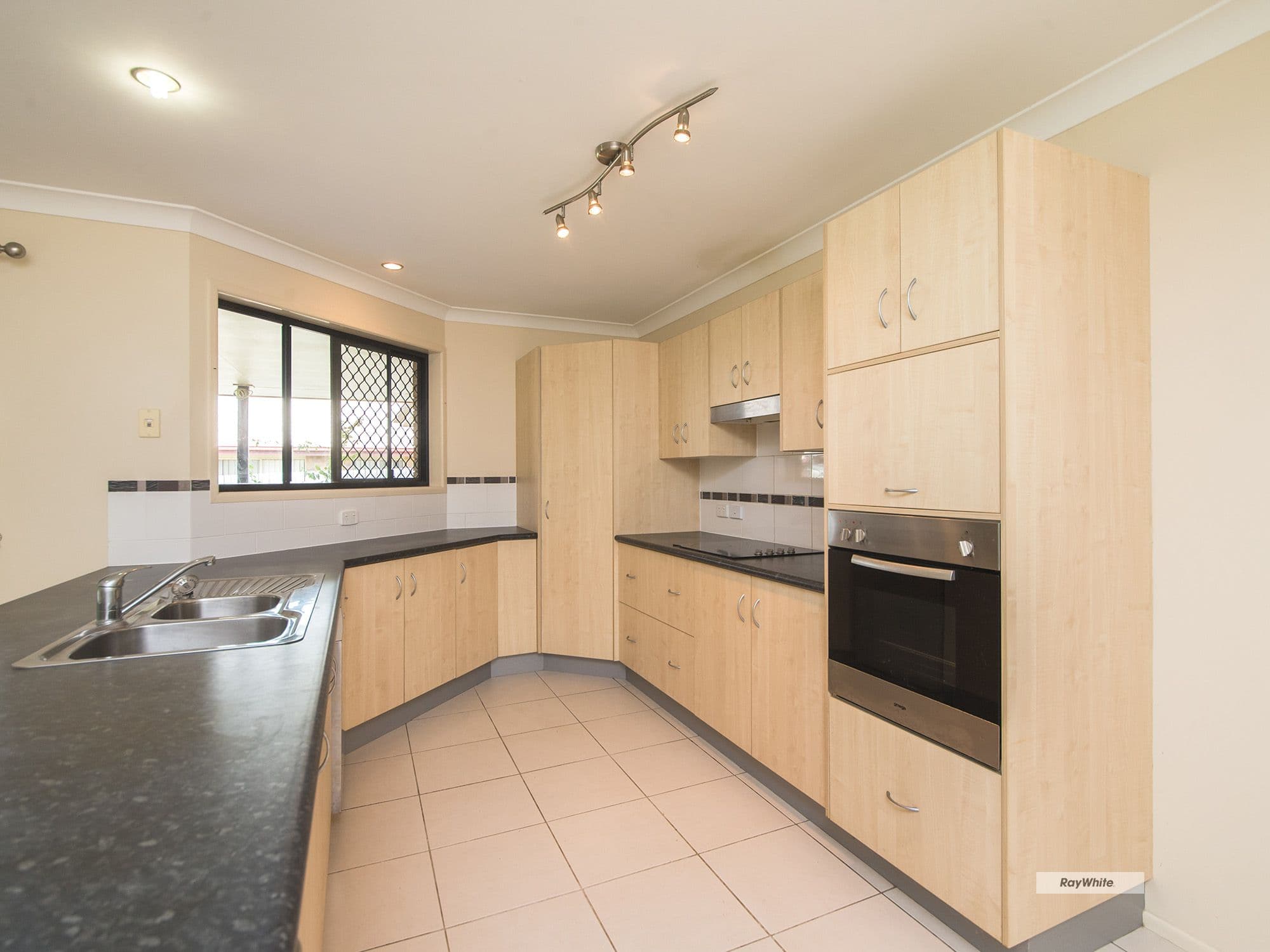 68 Lillypilly Avenue, Gracemere QLD 4702, Gracemere - Thumbnail 4