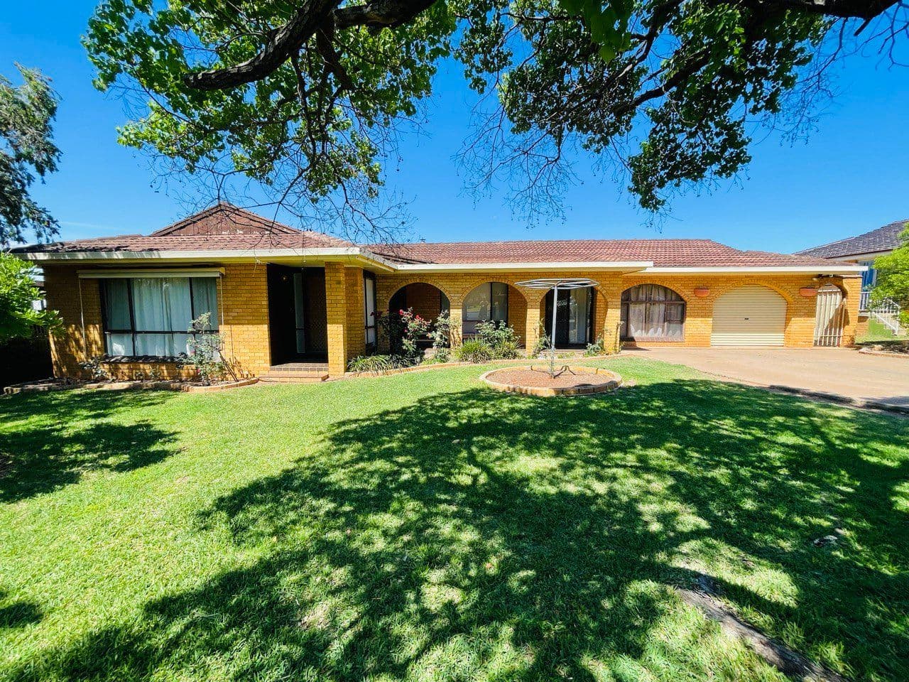 17 Gatenby Street, Condobolin NSW 2877, Condobolin - Image 1