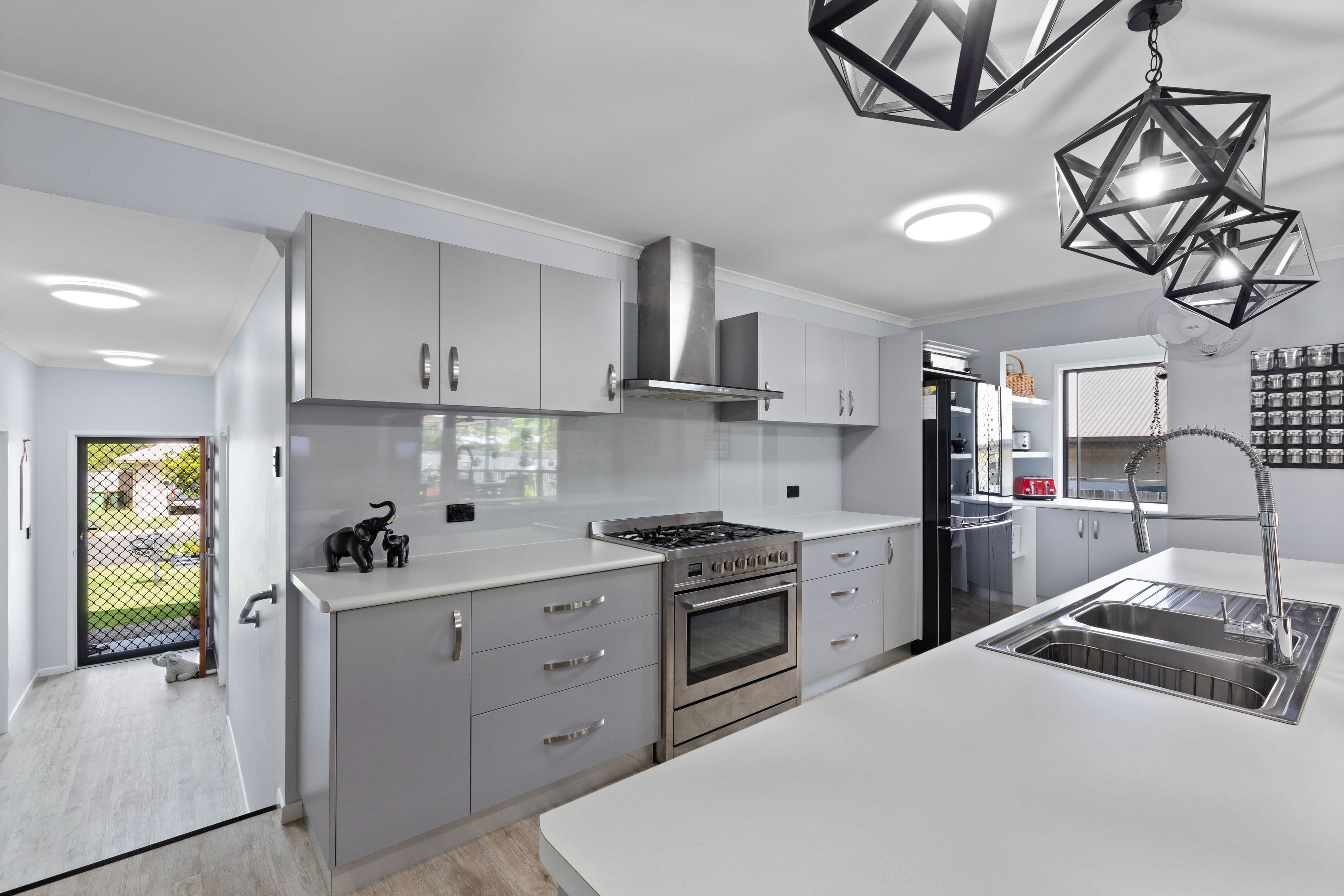 21 Trader Crescent, Cannonvale QLD 4802, Cannonvale - Thumbnail 2