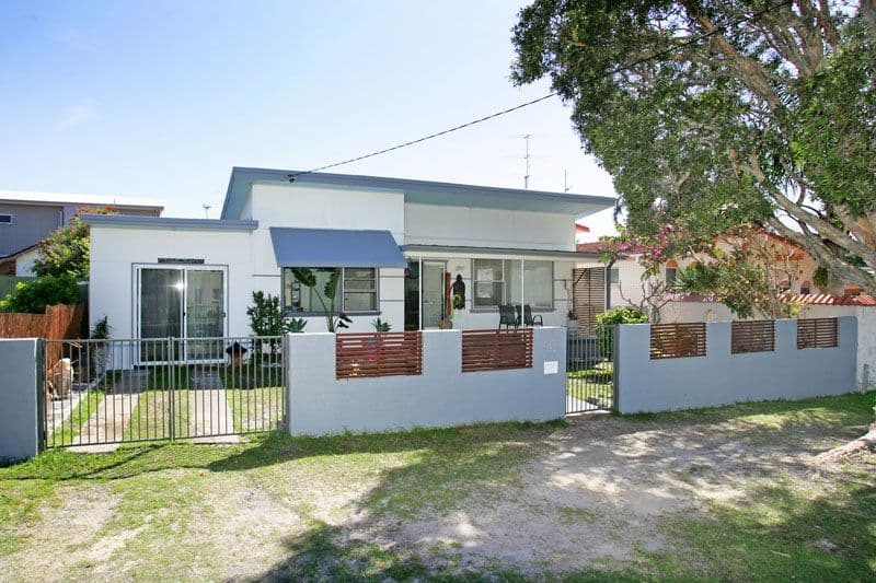 98 Toowoon Bay Road, TOOWOON BAY NSW 2261, Toowoon Bay - Image 1