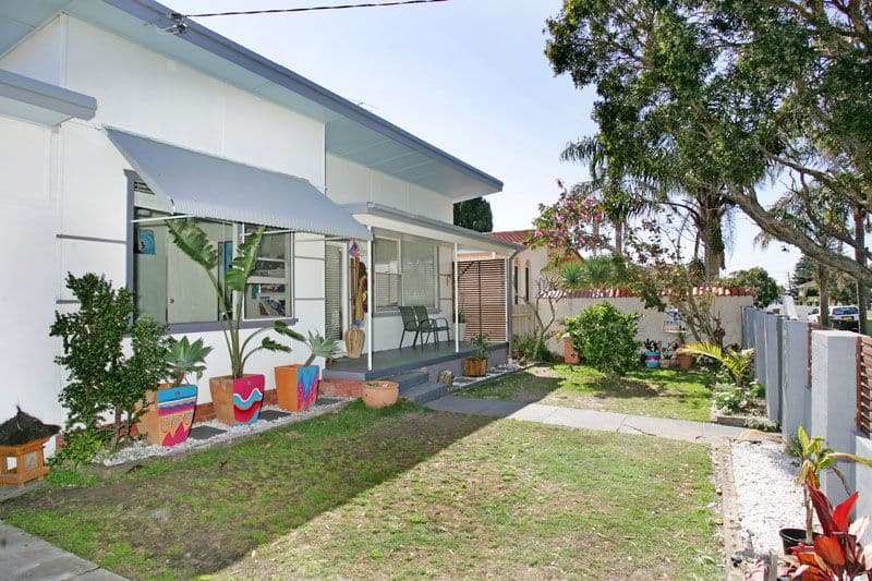 98 Toowoon Bay Road, TOOWOON BAY NSW 2261, Toowoon Bay - Thumbnail 2