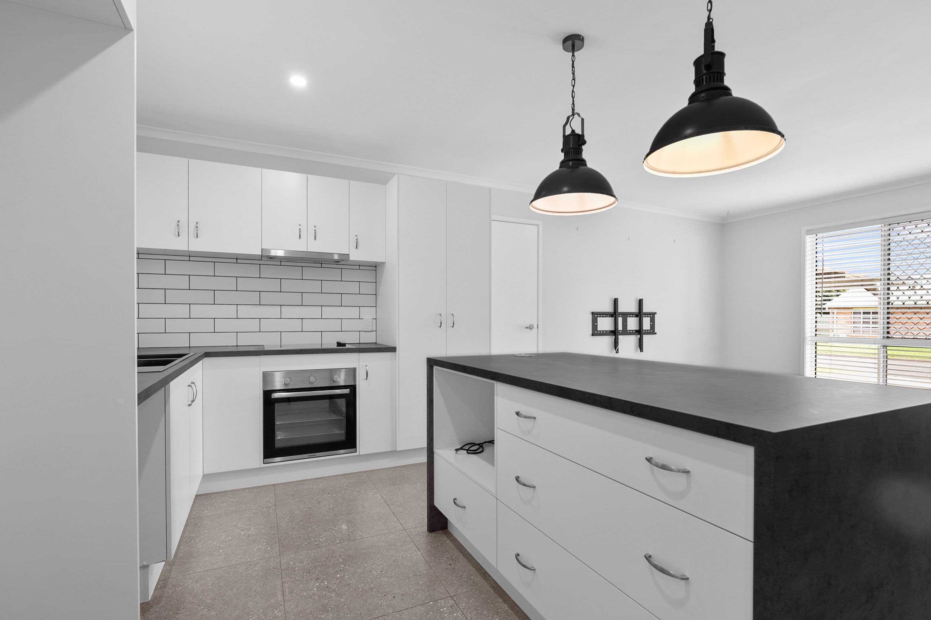 34 Jacqueline Drive, Emerald QLD 4720, Emerald - Thumbnail 8