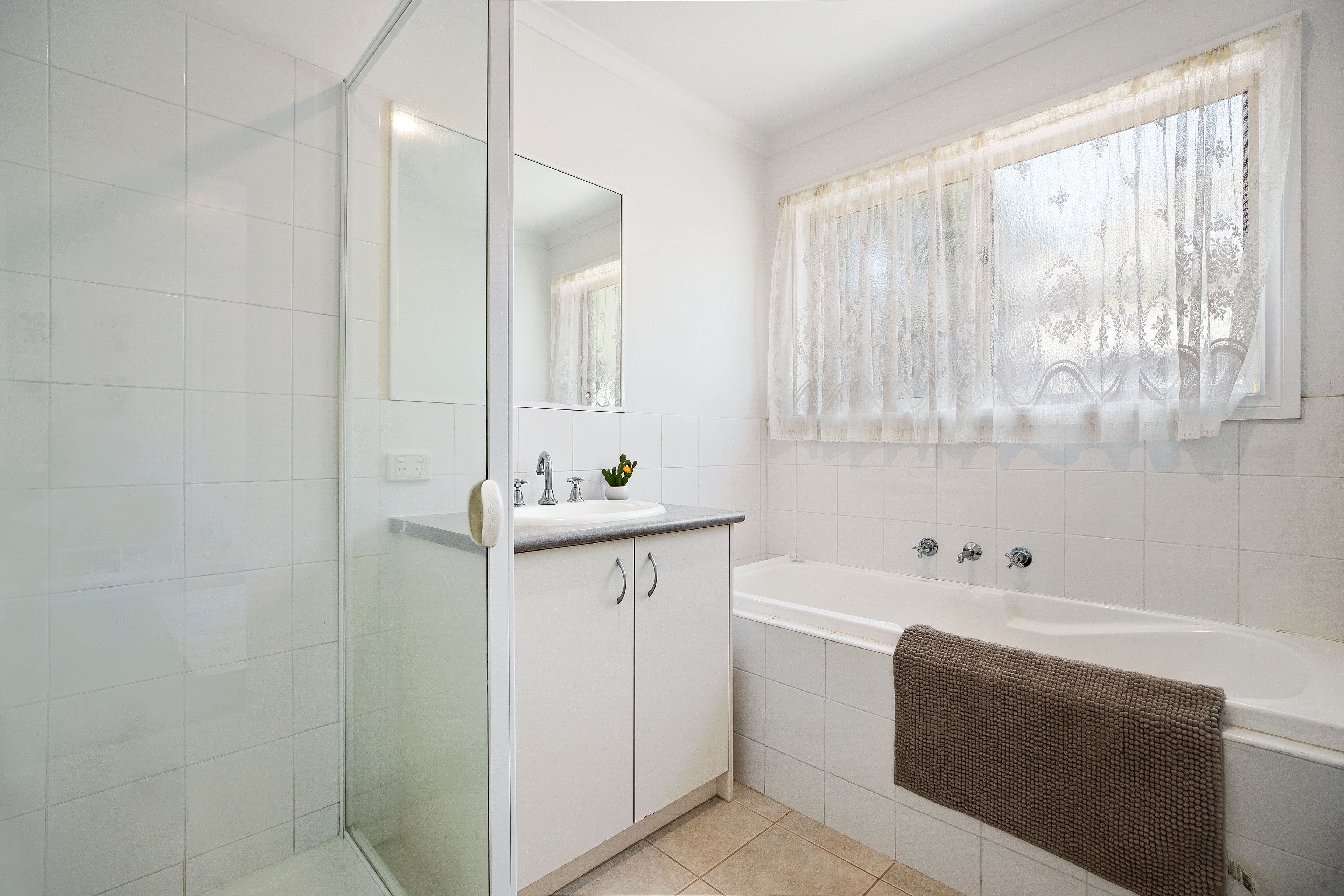 100 Belleview Drive, Sunbury, Sunbury - Thumbnail 4