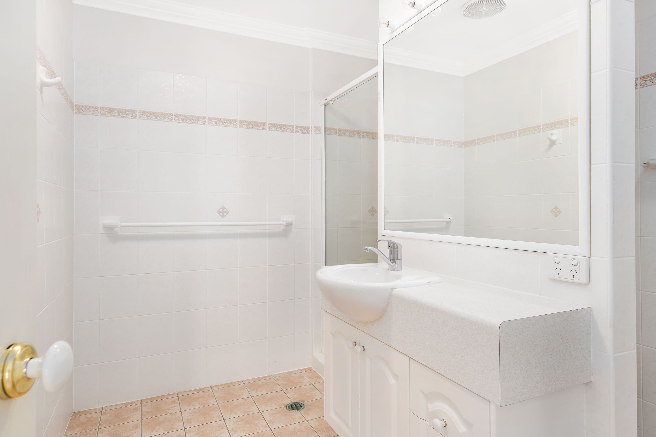 7A Plume Street, Redcliffe QLD 4020, Redcliffe - Thumbnail 7