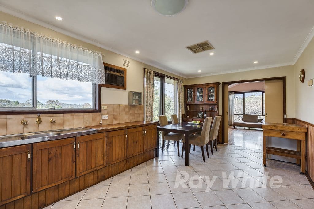5 Koonawarra Way, Diamond Creek VIC 3089, Diamond Creek - Thumbnail 3