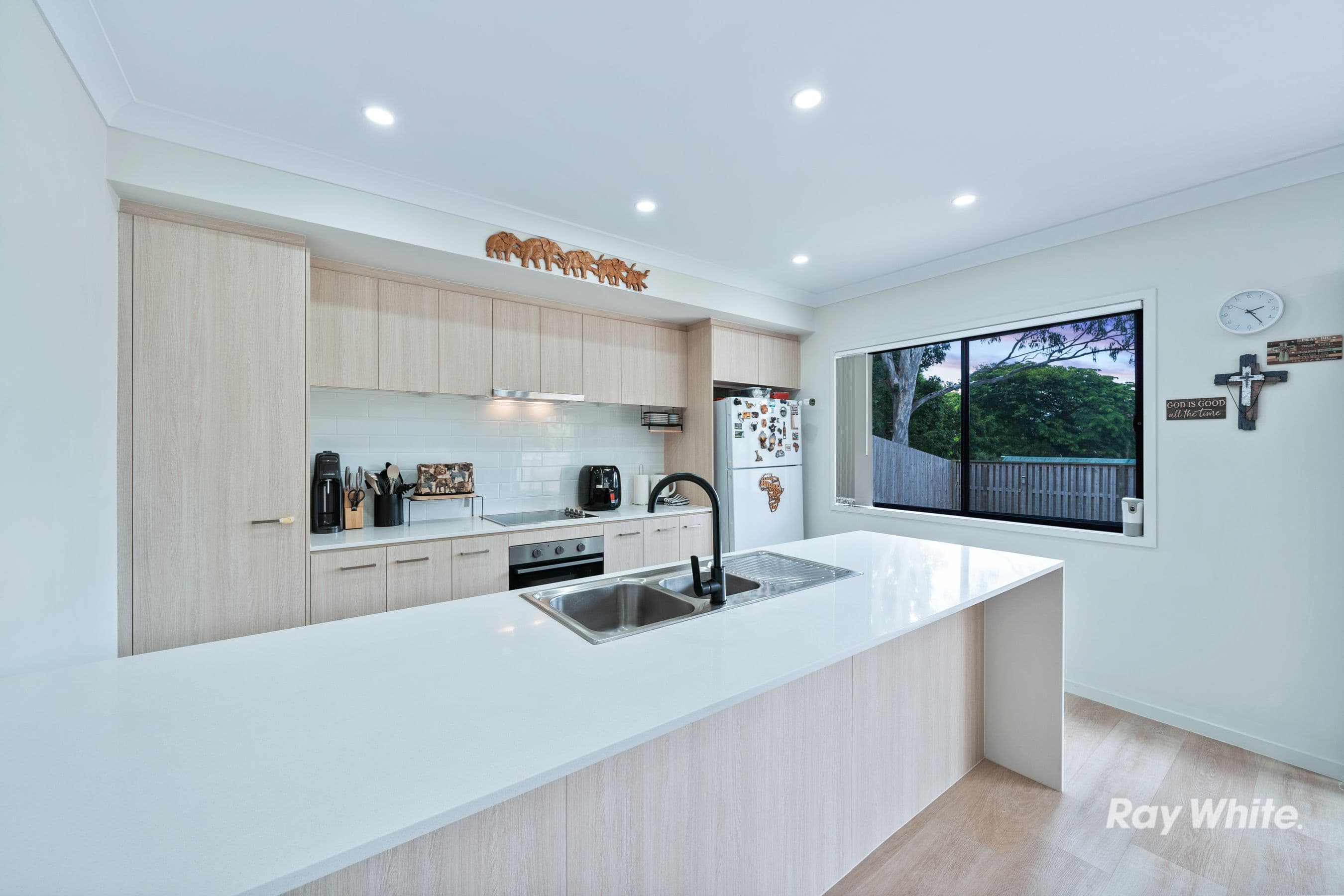 11 Hepburn Street, Greenbank QLD 4124, Greenbank - Thumbnail 3