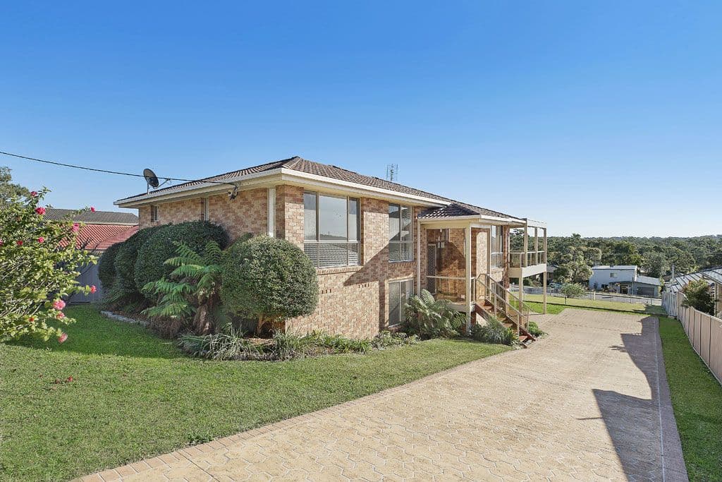 9 Secret Corner Road, Rathmines - Image 1