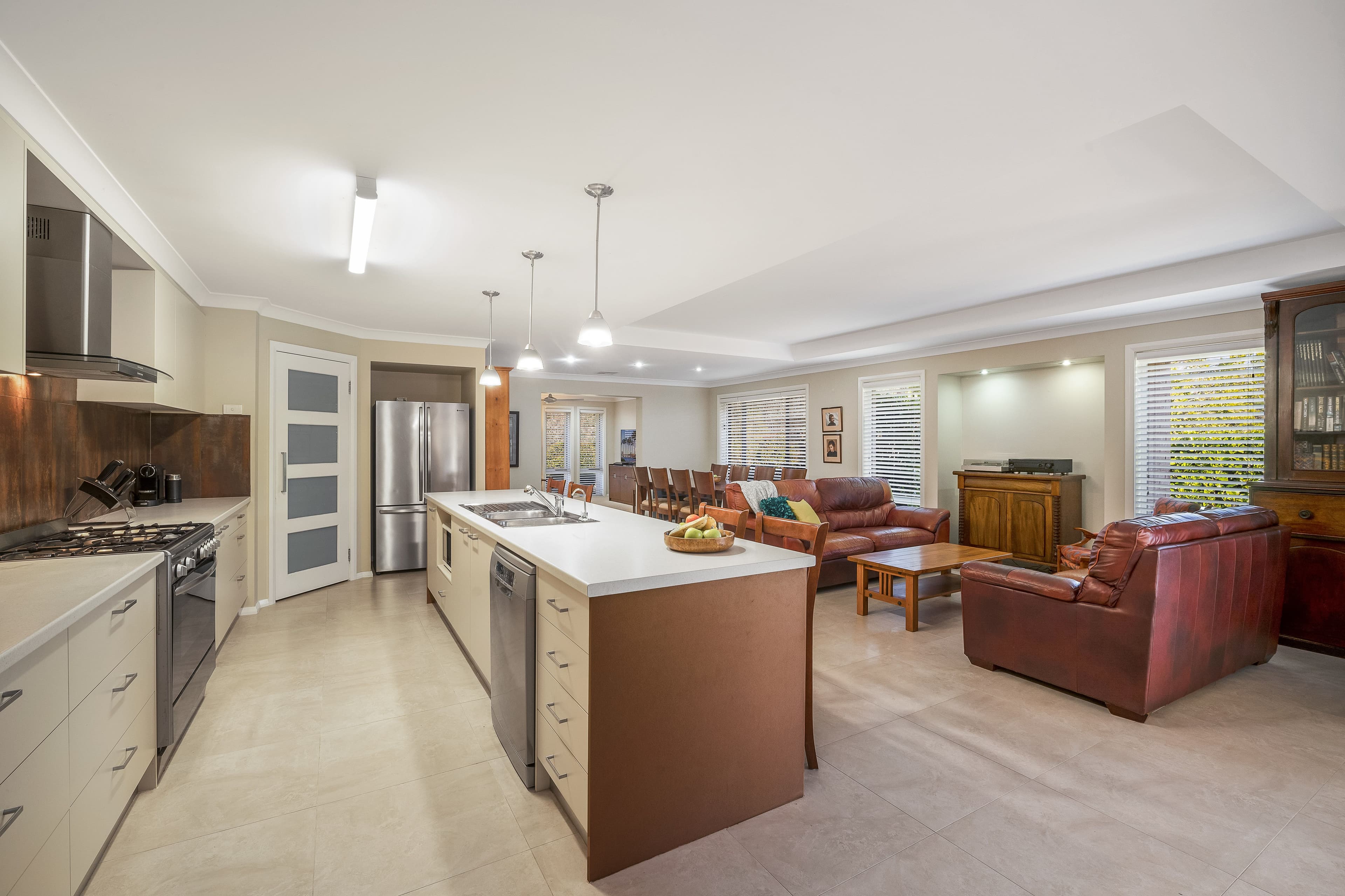 33 Redgum Circuit, Aberglasslyn NSW 2320, Aberglasslyn - Thumbnail 4