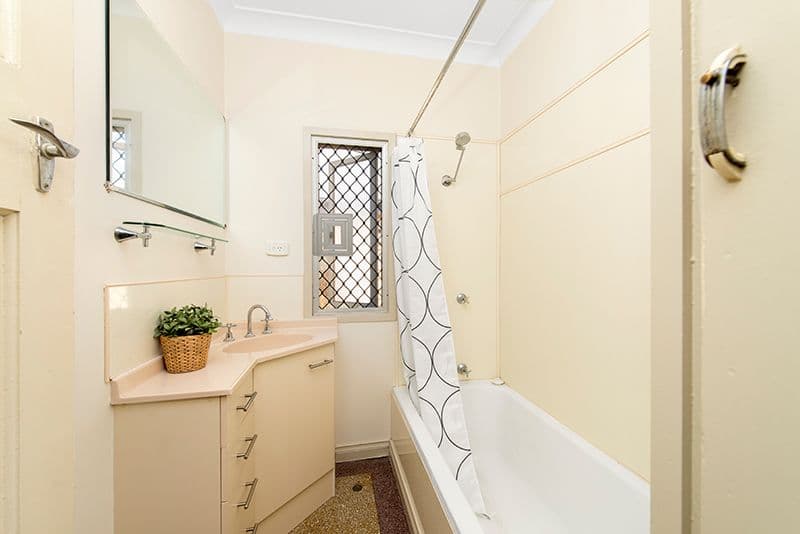 33 Invermore Street, Mount Gravatt East QLD 4122, Mount Gravatt East - Thumbnail 7