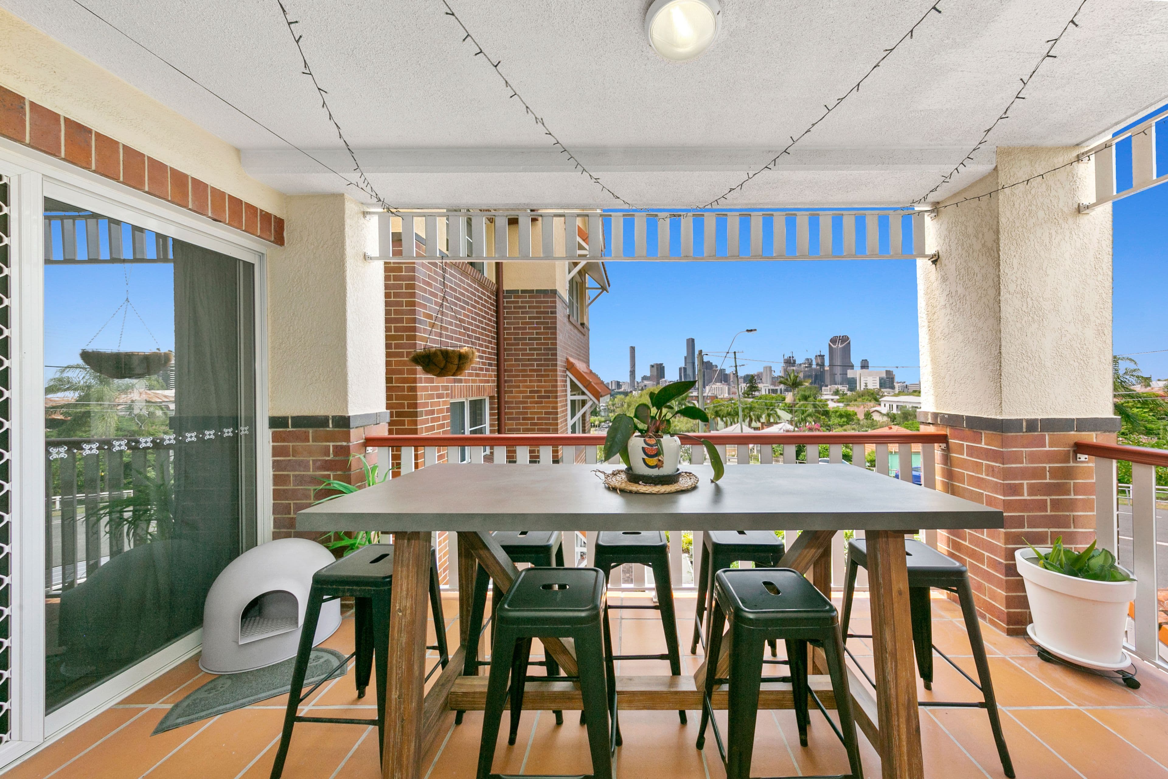 87 Hampstead Road, Highgate Hill QLD 4101, Highgate Hill - Image 1