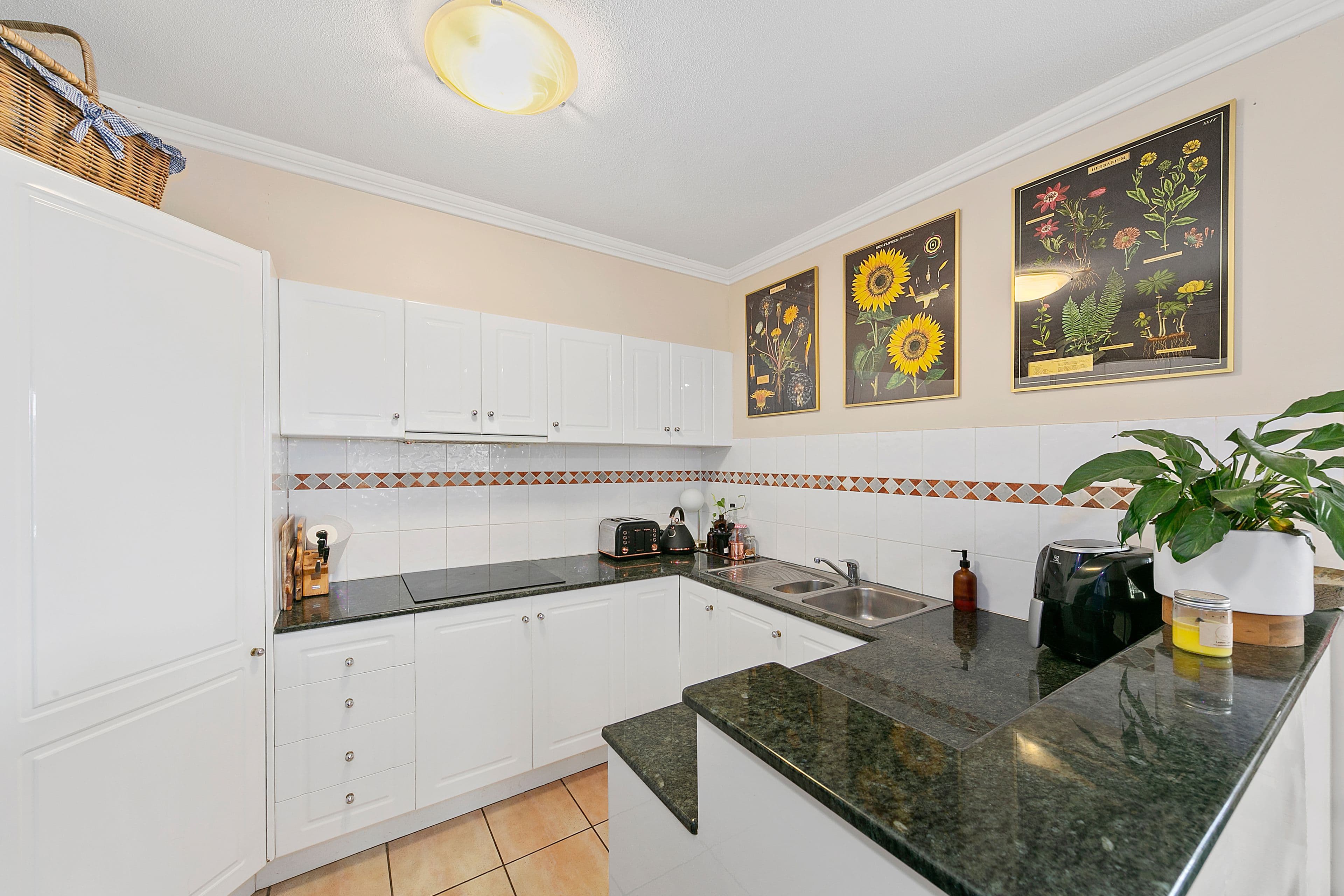 87 Hampstead Road, Highgate Hill QLD 4101, Highgate Hill - Thumbnail 7
