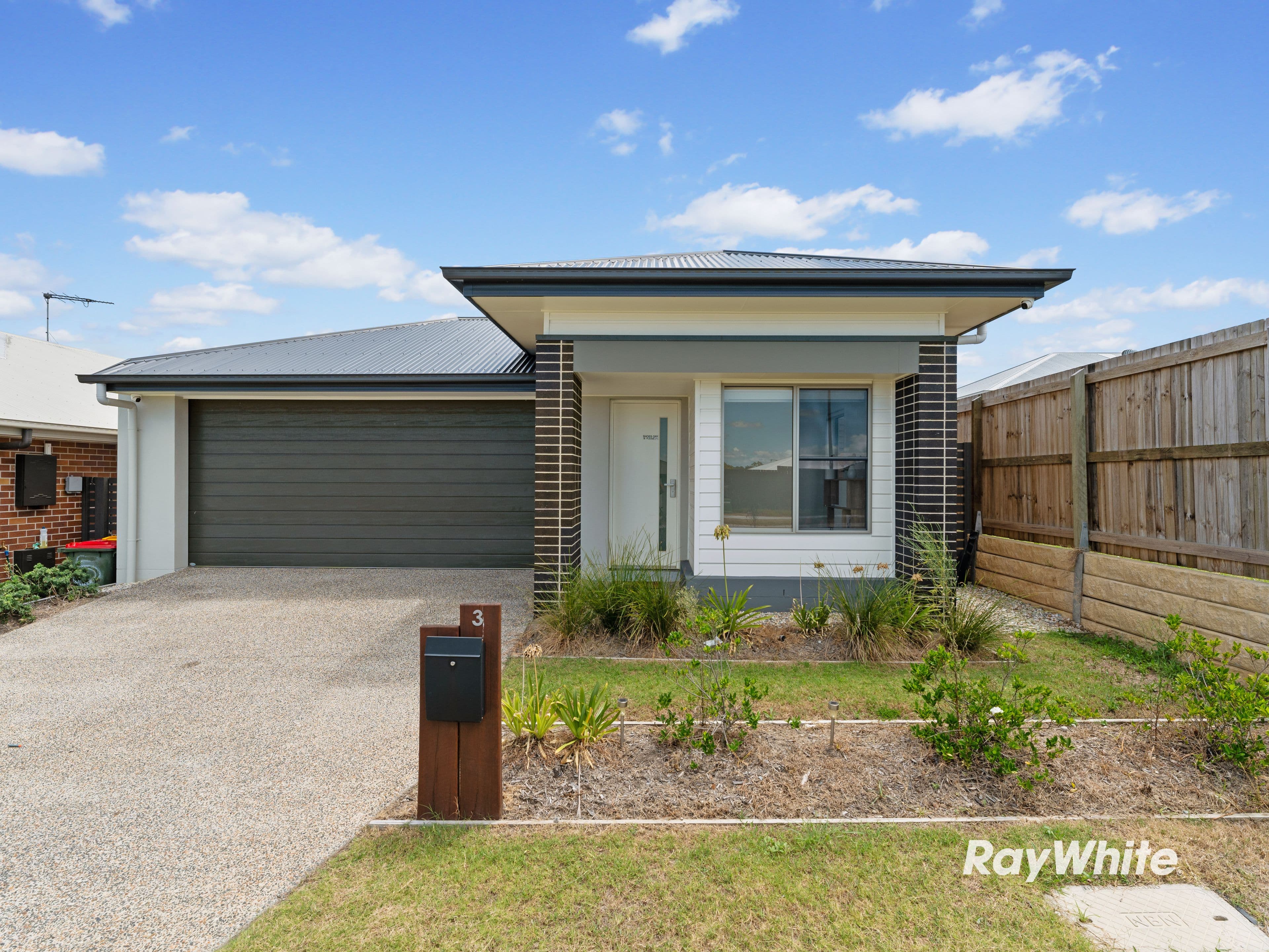 3 Creaghe Street, Park Ridge QLD 4125, Park Ridge - Image 1