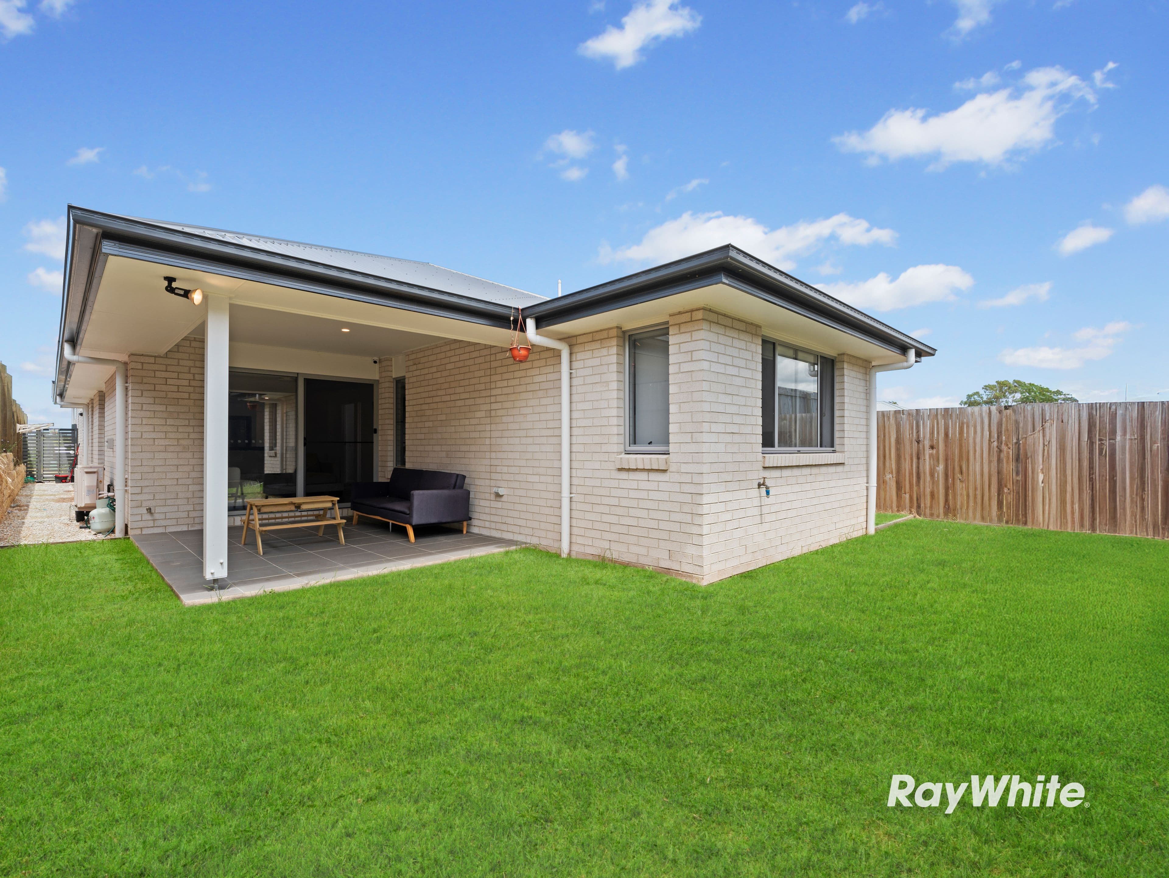 3 Creaghe Street, Park Ridge QLD 4125, Park Ridge - Thumbnail 2