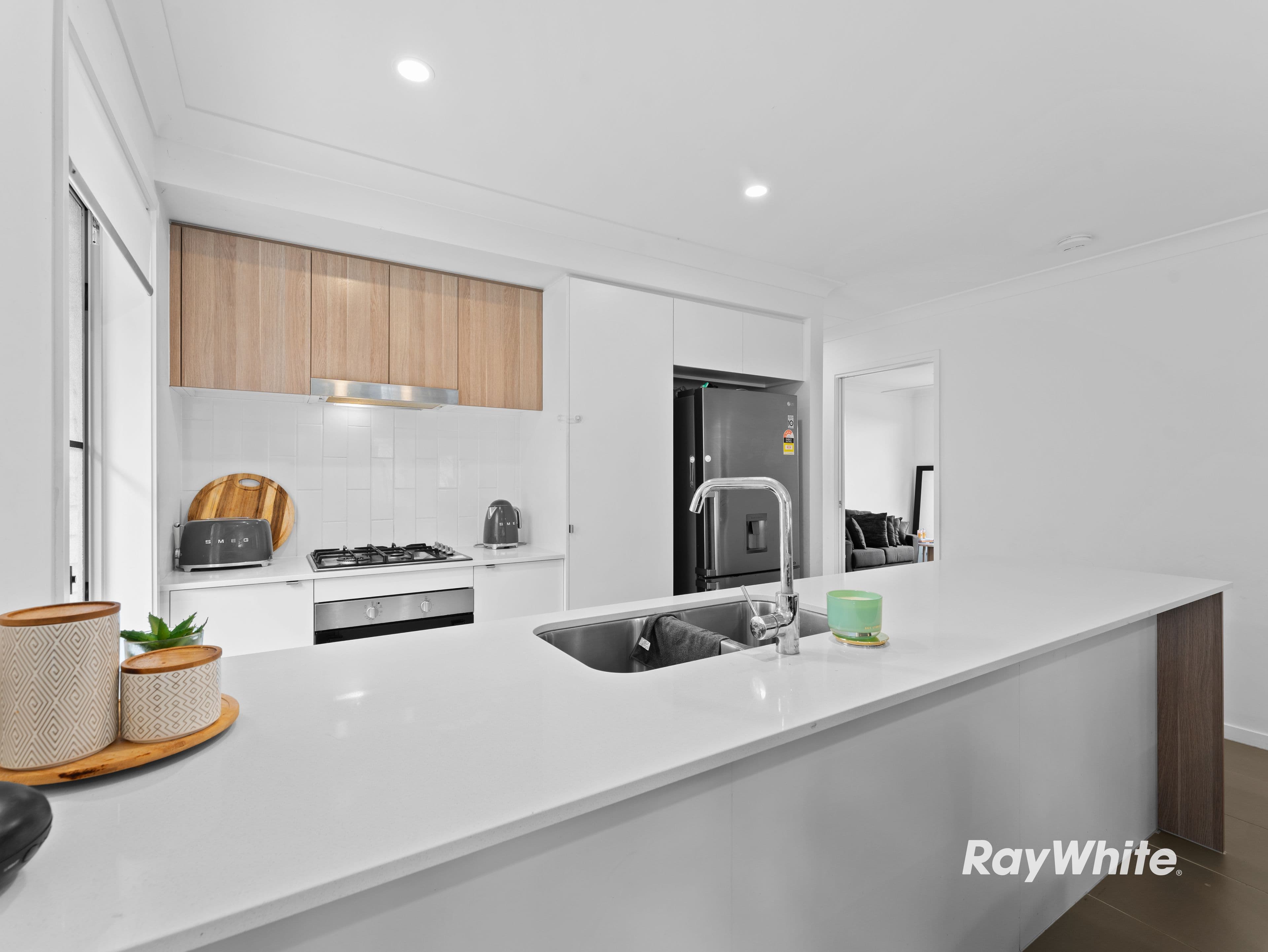 3 Creaghe Street, Park Ridge QLD 4125, Park Ridge - Thumbnail 3