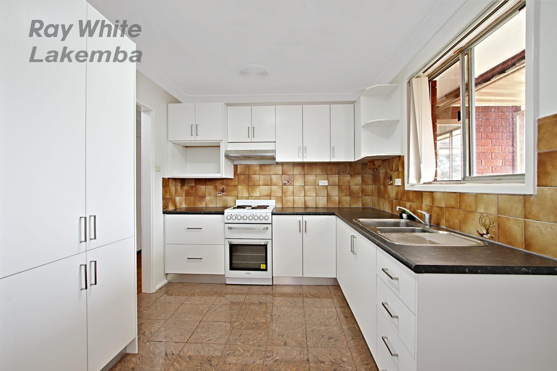9 Tallawarra Road, Leumeah NSW 2560, Leumeah - Thumbnail 5