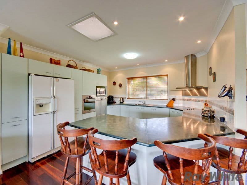 43 Falconglen Place, FERNY GROVE QLD 4055, Ferny Grove - Thumbnail 2