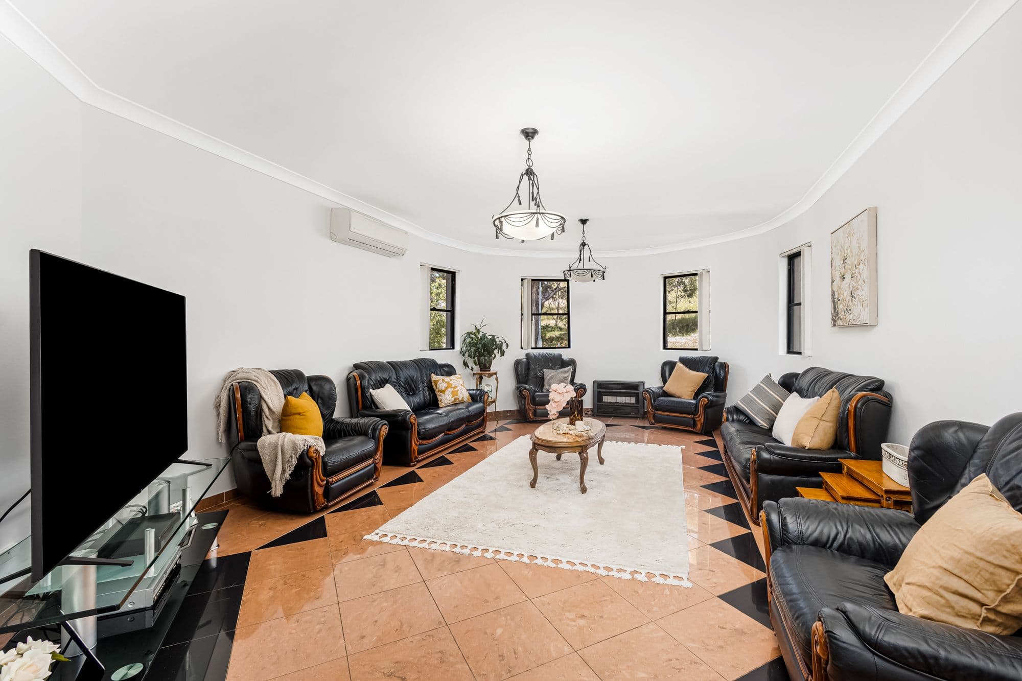 15 Edmund Place, Cecil Hills NSW 2171, Cecil Hills - Thumbnail 7