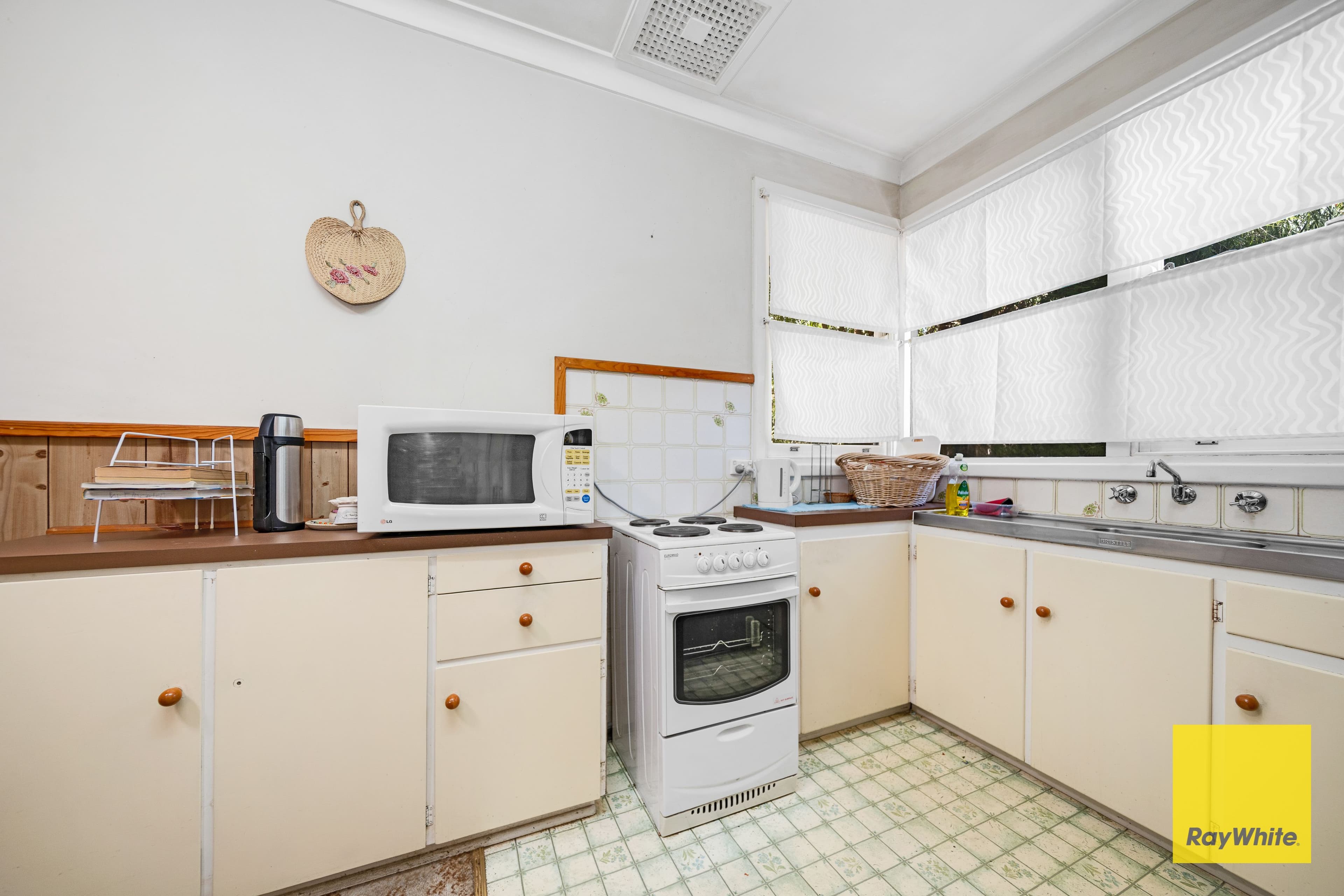 9 Poynings Street, Westminster WA 6061, Westminster - Thumbnail 7