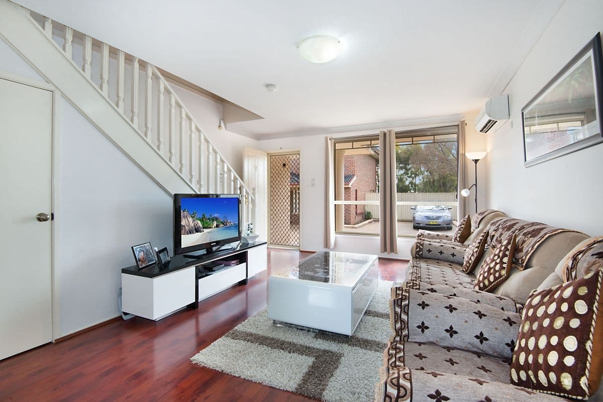 213-215 Quakers Road, Quakers Hill NSW 2763, Quakers Hill - Thumbnail 2
