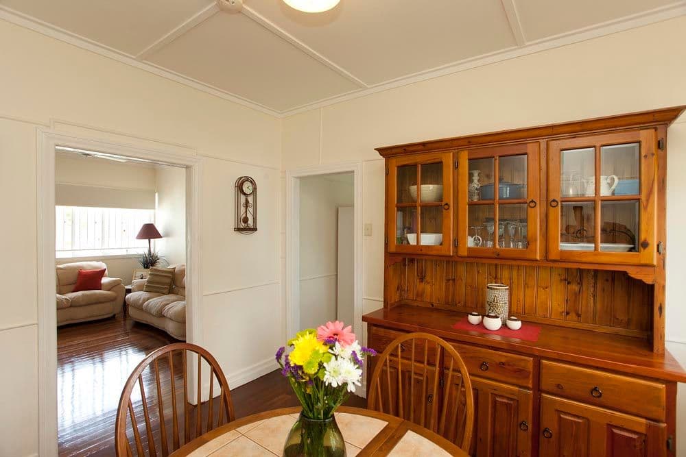 20 Iveagh Avenue, HOLLAND PARK WEST QLD 4121, Holland Park West - Thumbnail 4